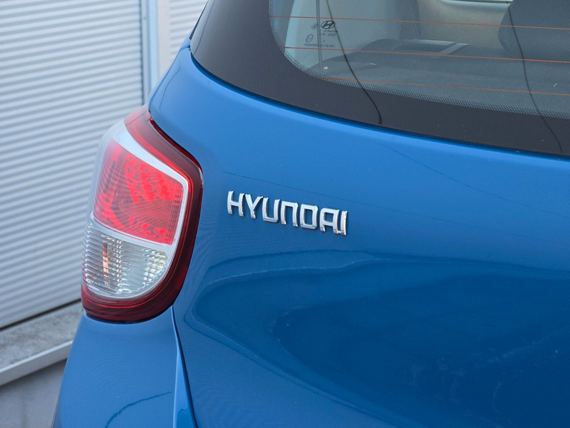 Hyundai i10 FIFA World Cup Edition (1.Hand) — photo 10