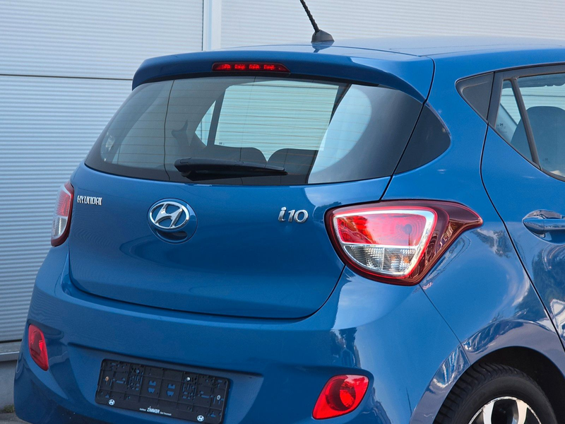 Hyundai i10 FIFA World Cup Edition (1.Hand) — photo 9