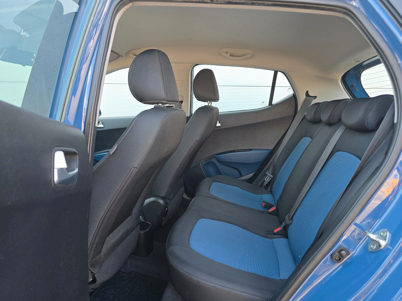 Hyundai i10 FIFA World Cup Edition (1.Hand) — photo 12