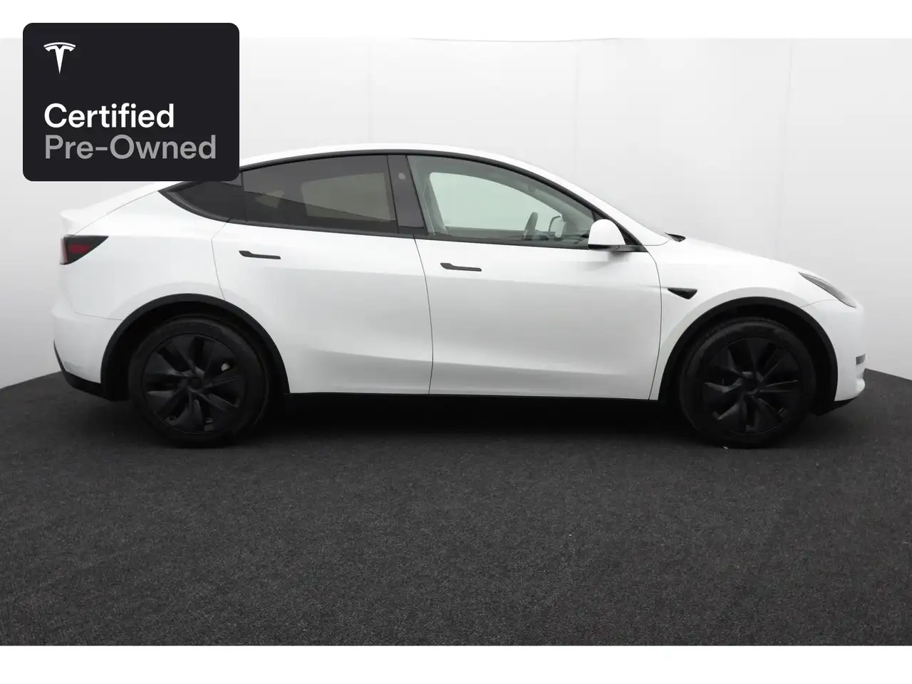2024 Tesla Model Y Rear-Wheel Drive "Certified Pre-Owned", photograph 9