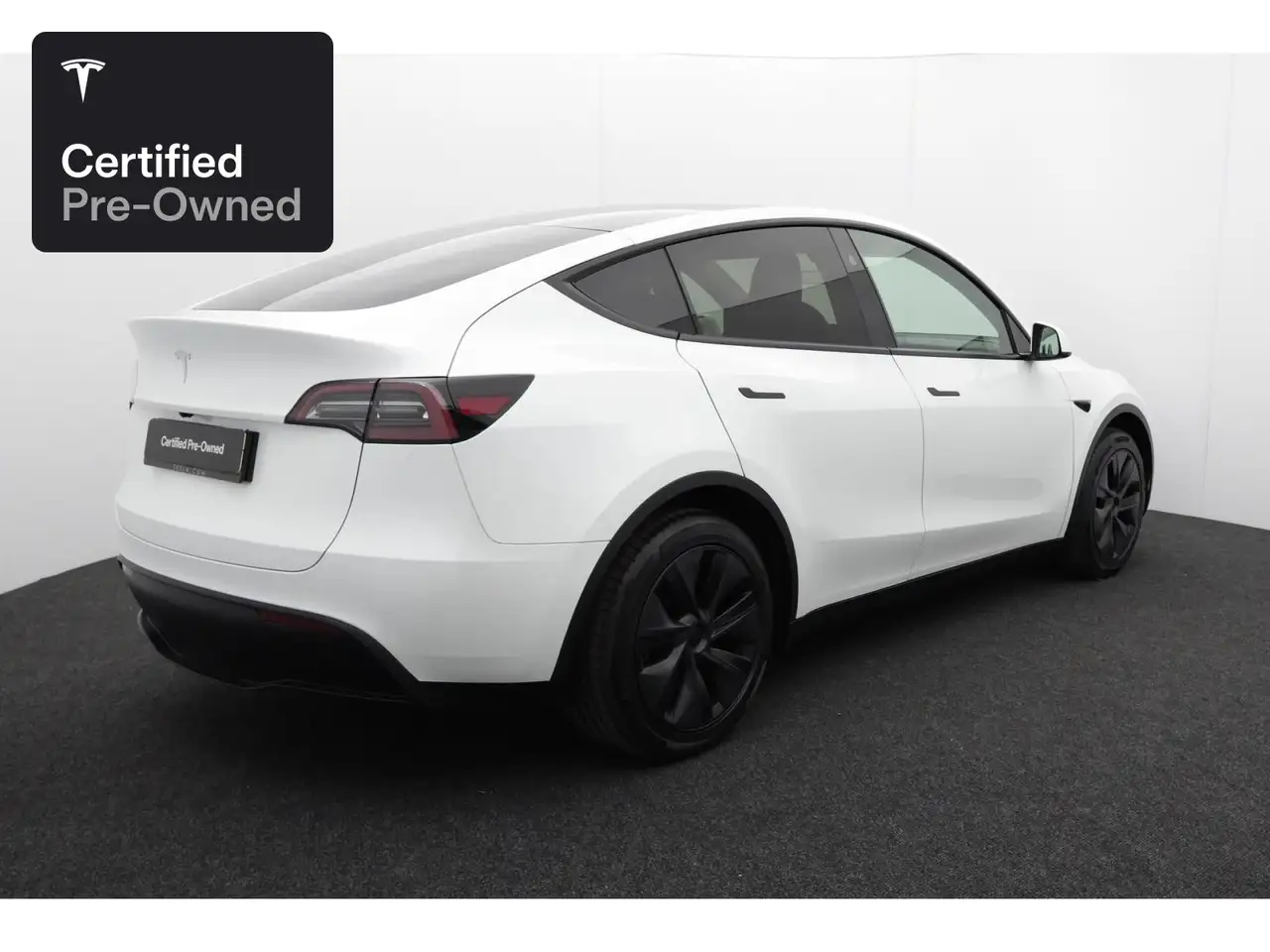 2024 Tesla Model Y Rear-Wheel Drive "Certified Pre-Owned", photograph 8