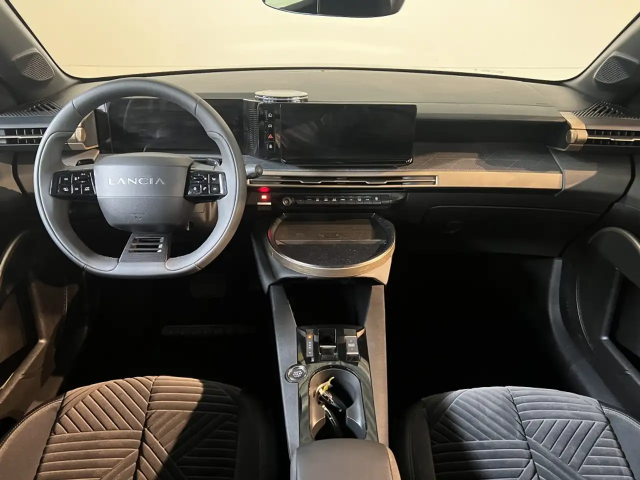 Lancia Ypsilon 2025