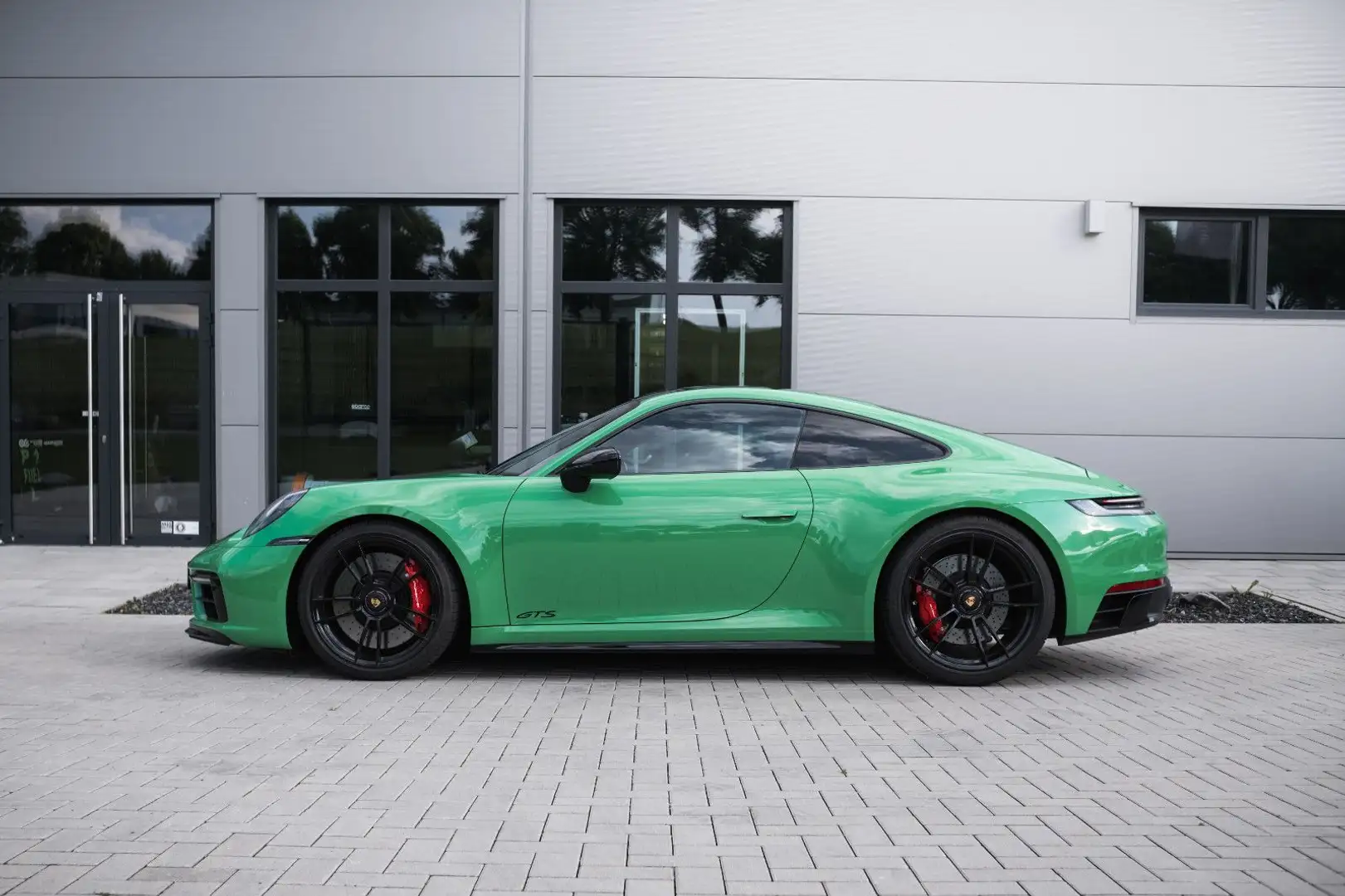 Porsche 992 911/992 GTS KARO, LED, PDLS, DAB, Sp.-Design Grün - 1