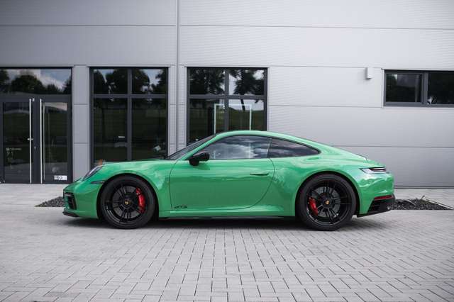 Imagine Porsche 992 911/992 GTS KARO, LED, PDLS, DAB, Sp.-Design