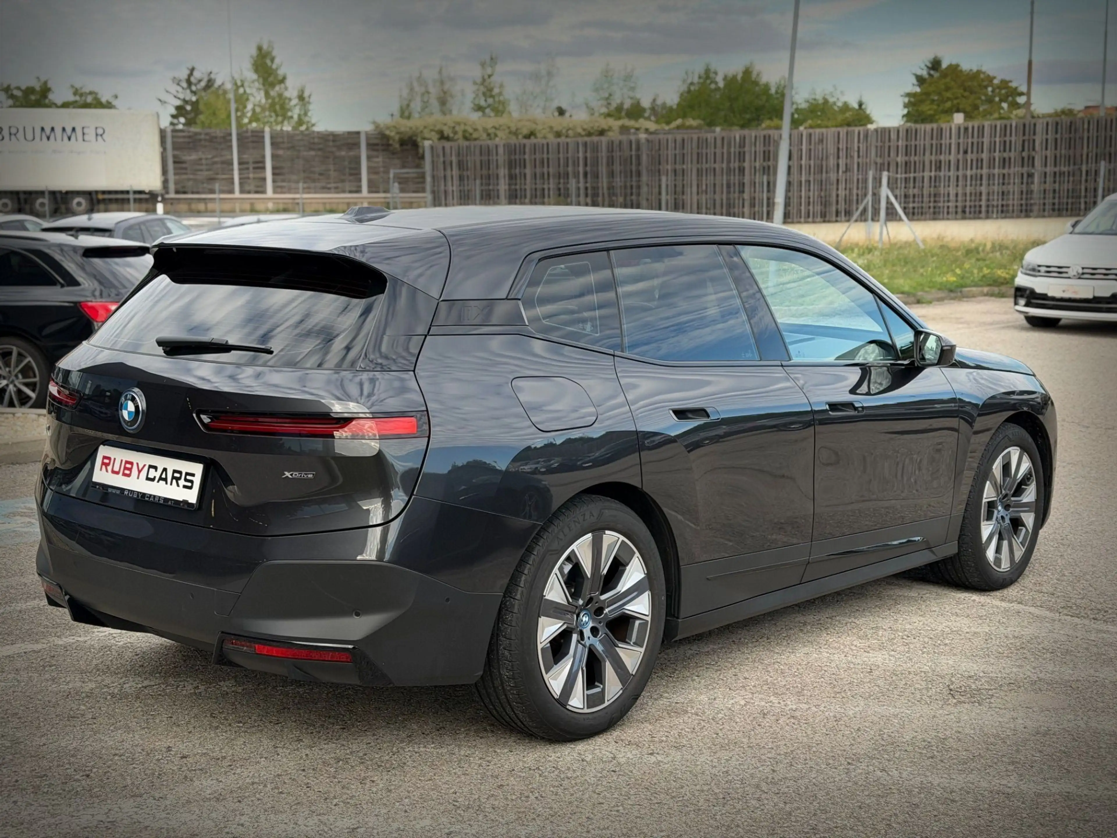 BMW iX xDrive40 71kWh Mwst. Ausweisbar — photo 3