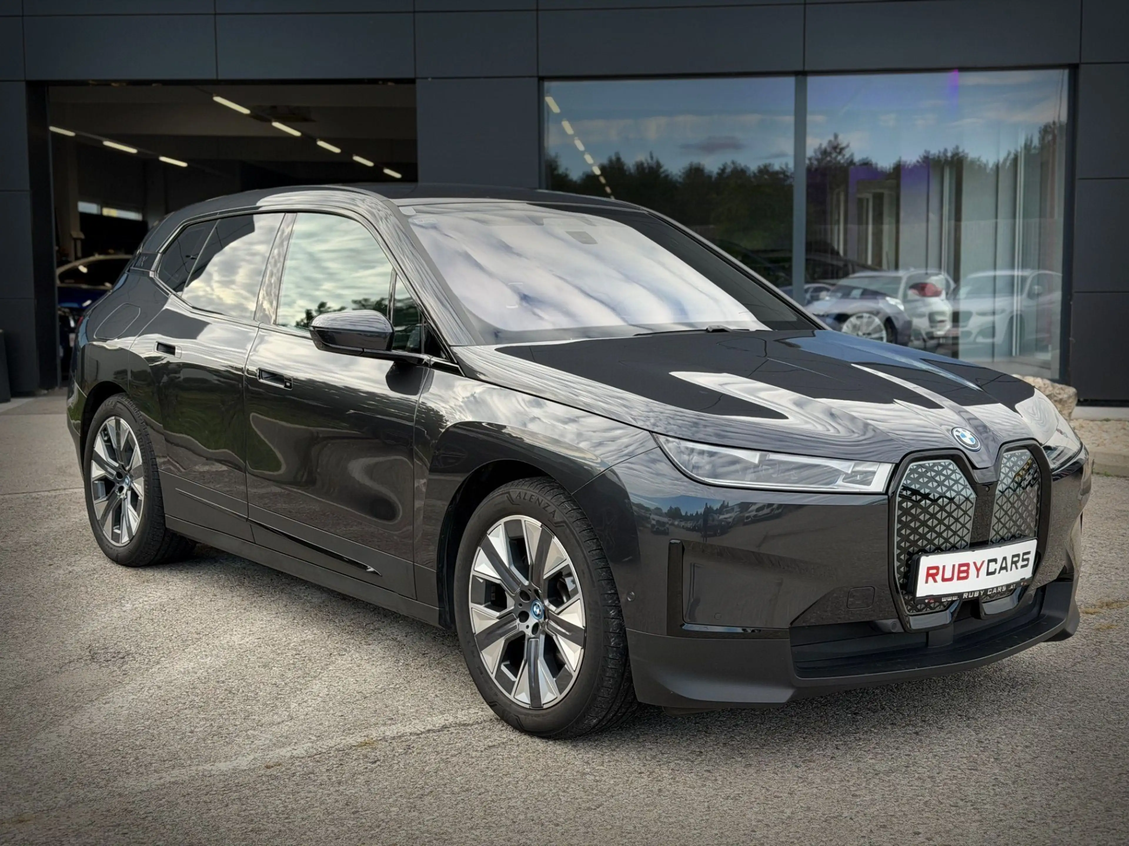 BMW iX xDrive40 71kWh Mwst. Ausweisbar