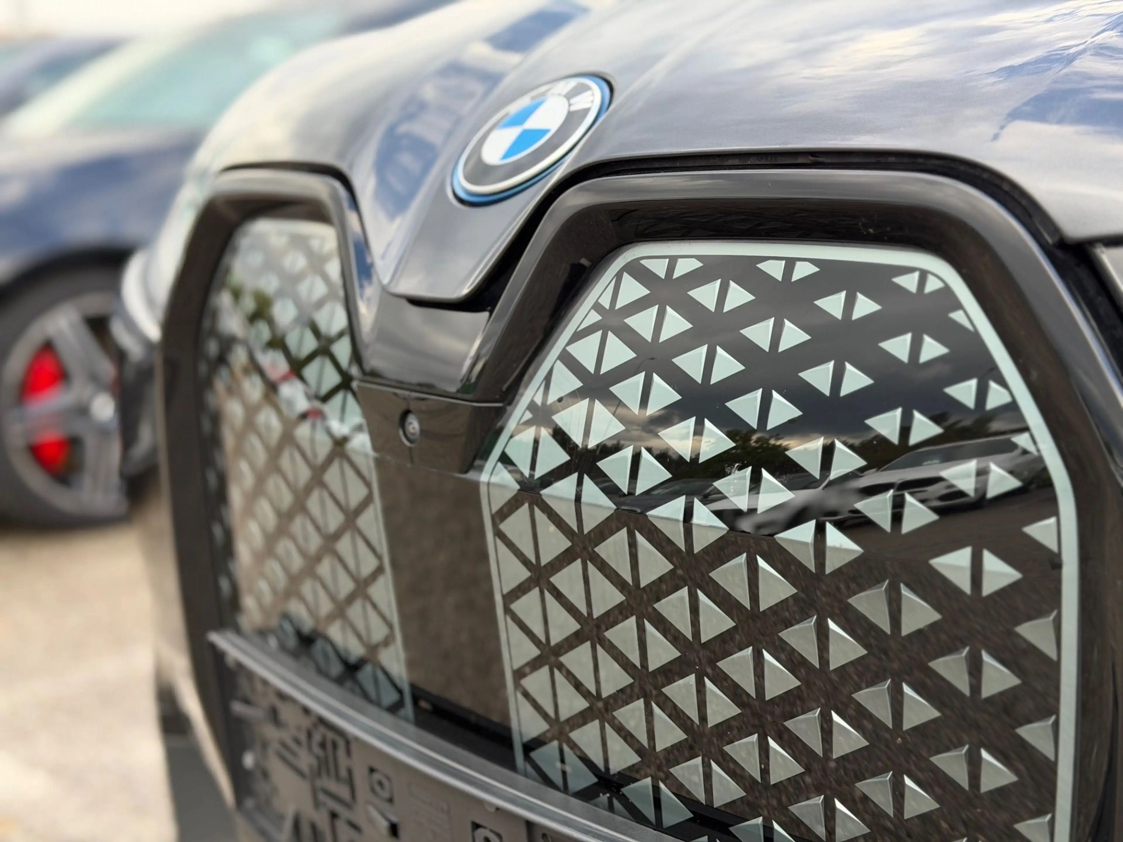 BMW iX xDrive40 71kWh Mwst. Ausweisbar — photo 13