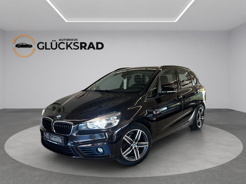 BMW 218 218i Active Tourer Sport Line Navi PDC SHZ AHK
