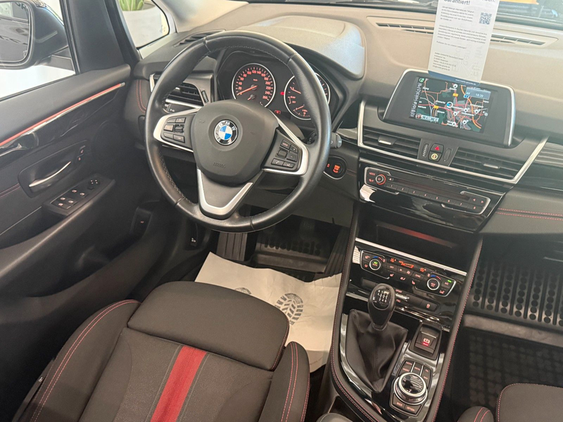 BMW 218 218i Active Tourer Sport Line Navi PDC SHZ AHK — photo 10
