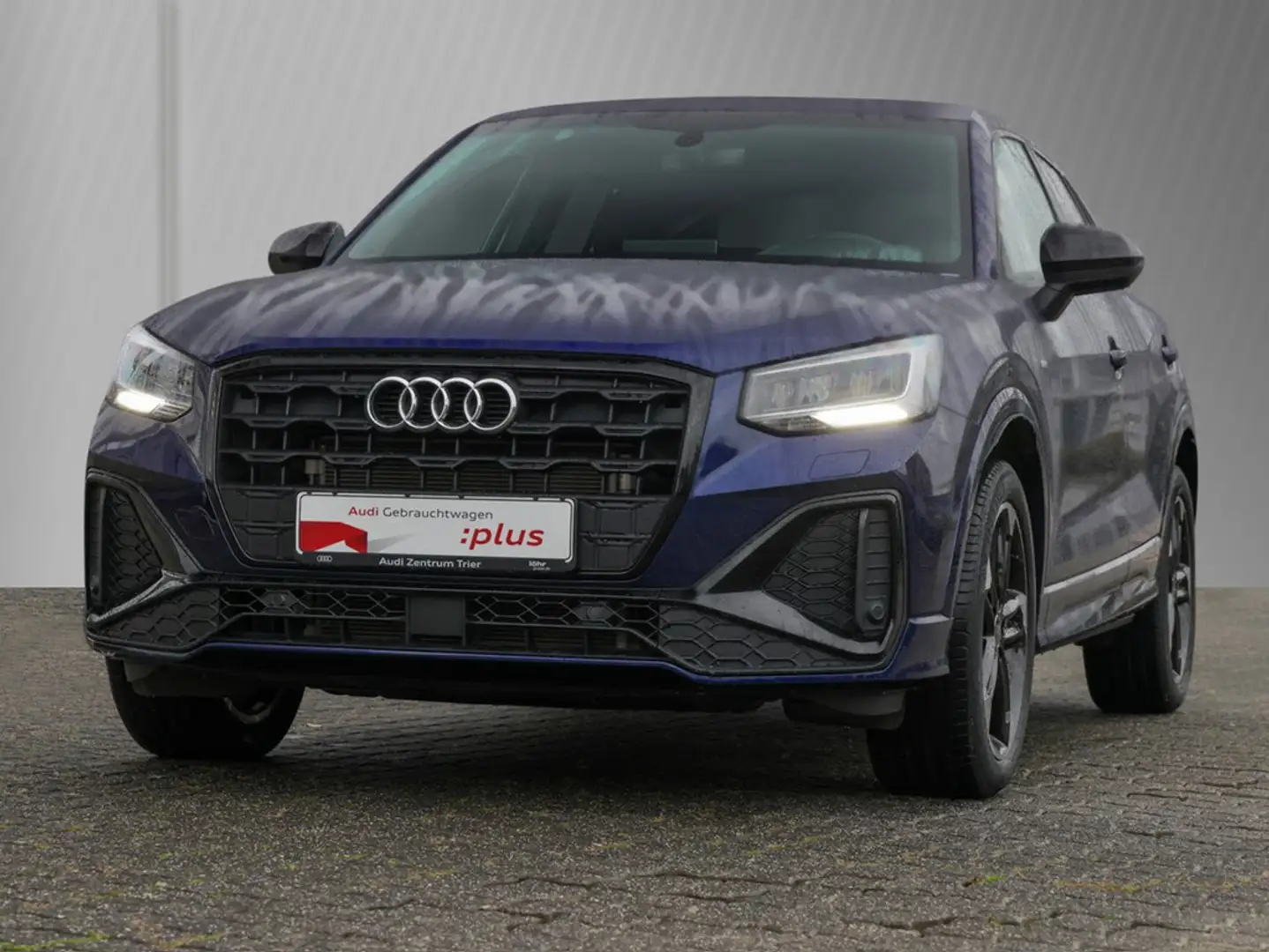 Audi Q2 35 TFSI S line S tronic Blau - 2