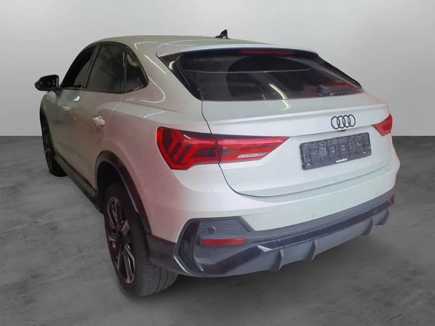 Audi Q3 S-Line 45TFSIe S-tronic / LED, 360° Argent - 2