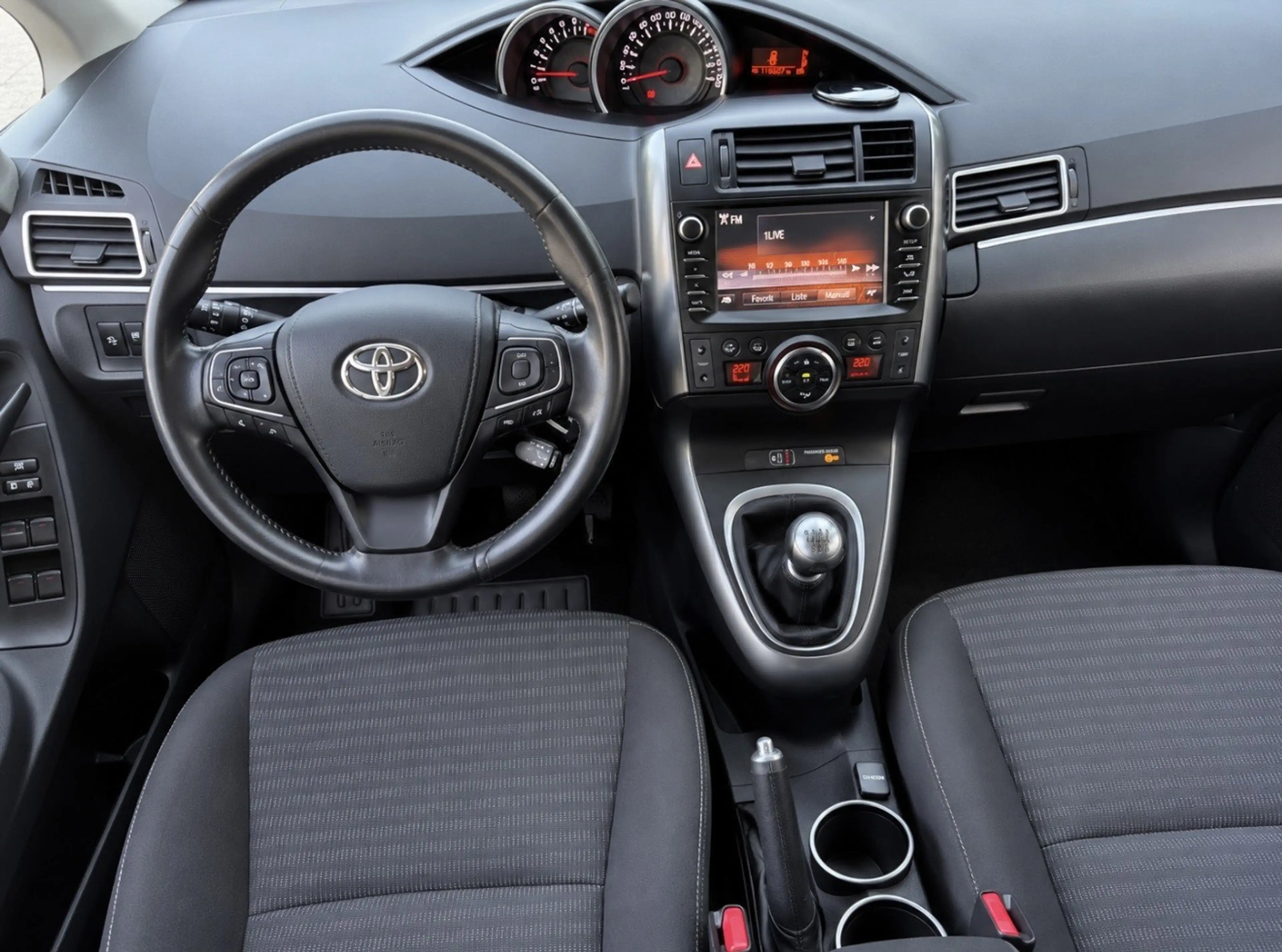 Toyota Verso Verso 1.8 5-Sitzer Edition-S 2 Hand Rrückfahrkamera — photo 14