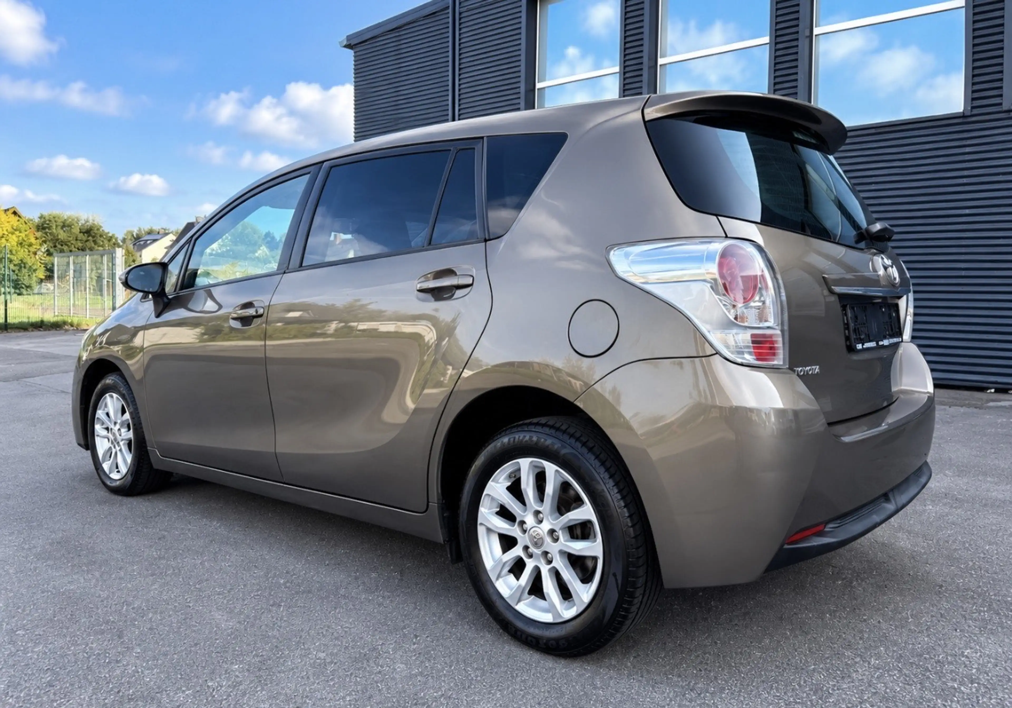 Toyota Verso Verso 1.8 5-Sitzer Edition-S 2 Hand Rrückfahrkamera — photo 3