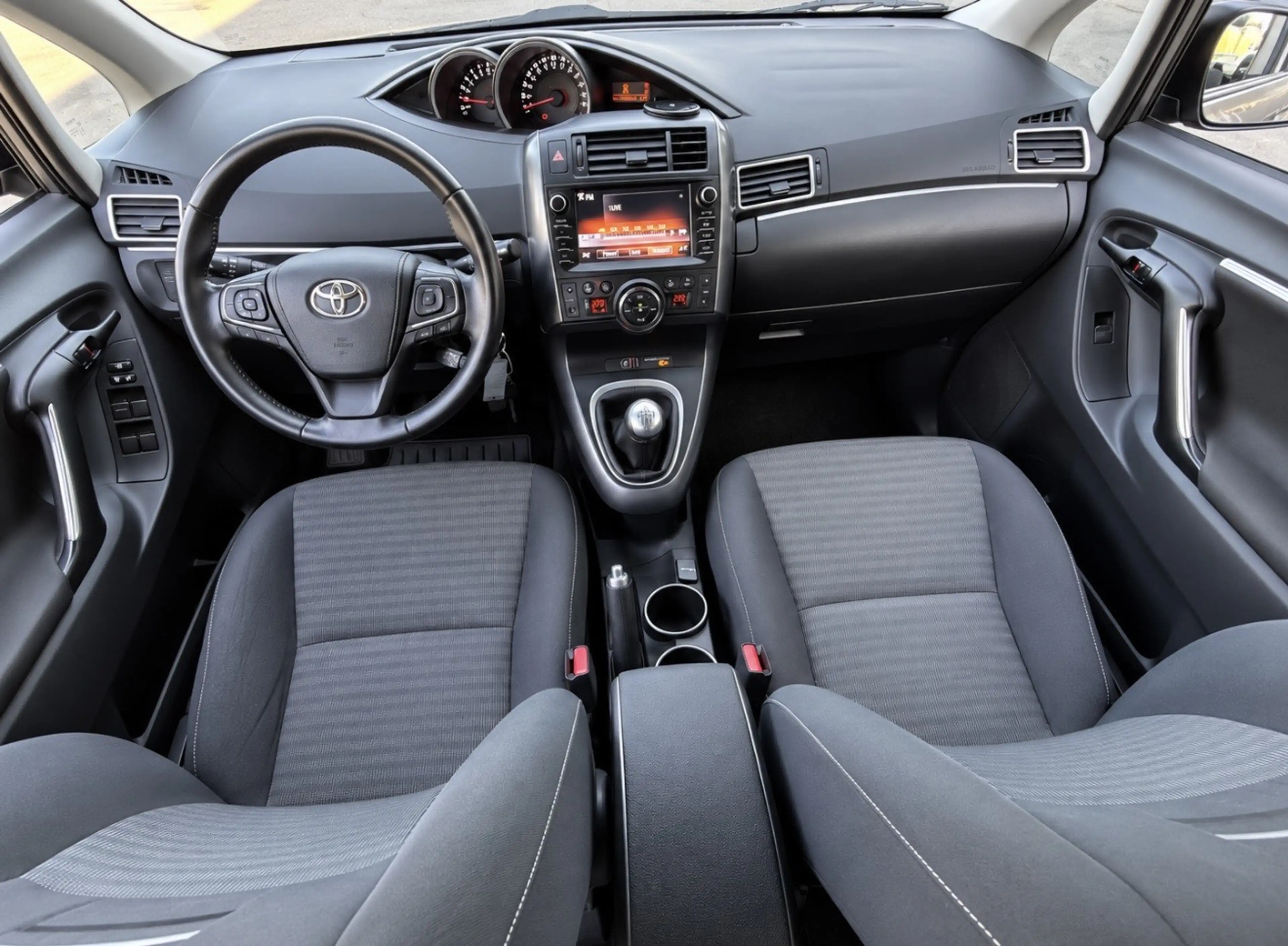 Toyota Verso Verso 1.8 5-Sitzer Edition-S 2 Hand Rrückfahrkamera — photo 15