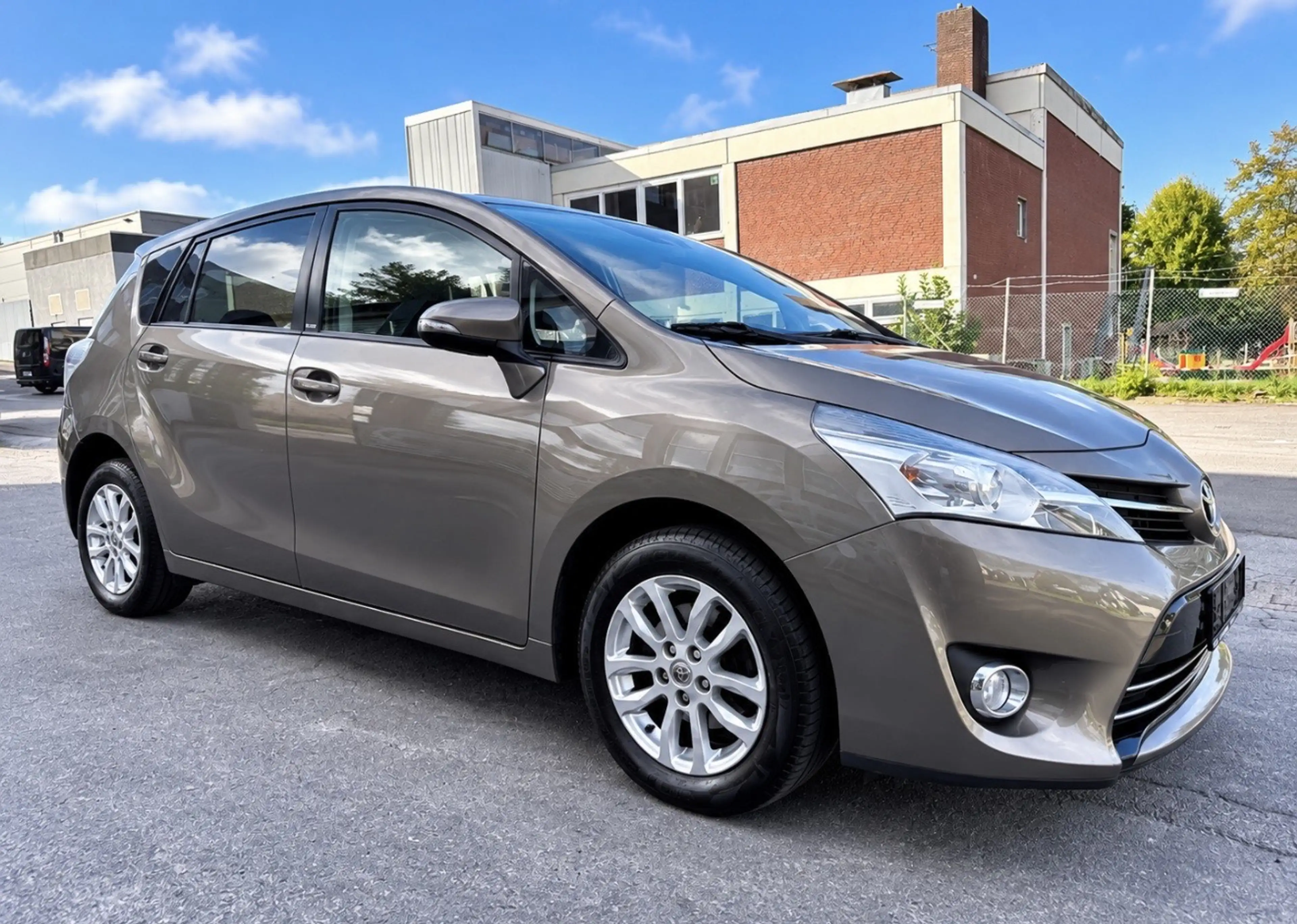 Toyota Verso Verso 1.8 5-Sitzer Edition-S 2 Hand Rrückfahrkamera — photo 8