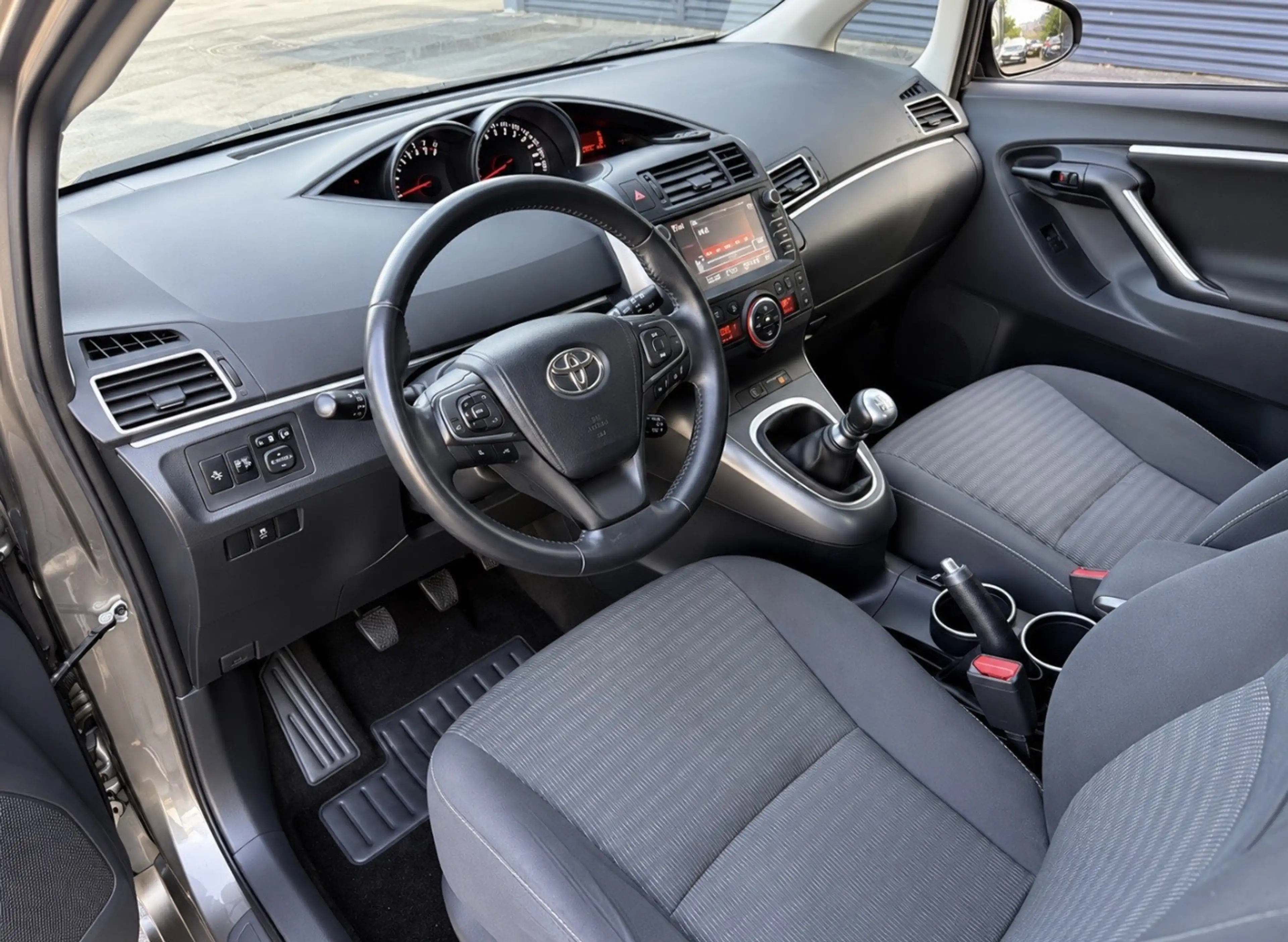 Toyota Verso Verso 1.8 5-Sitzer Edition-S 2 Hand Rrückfahrkamera — photo 11