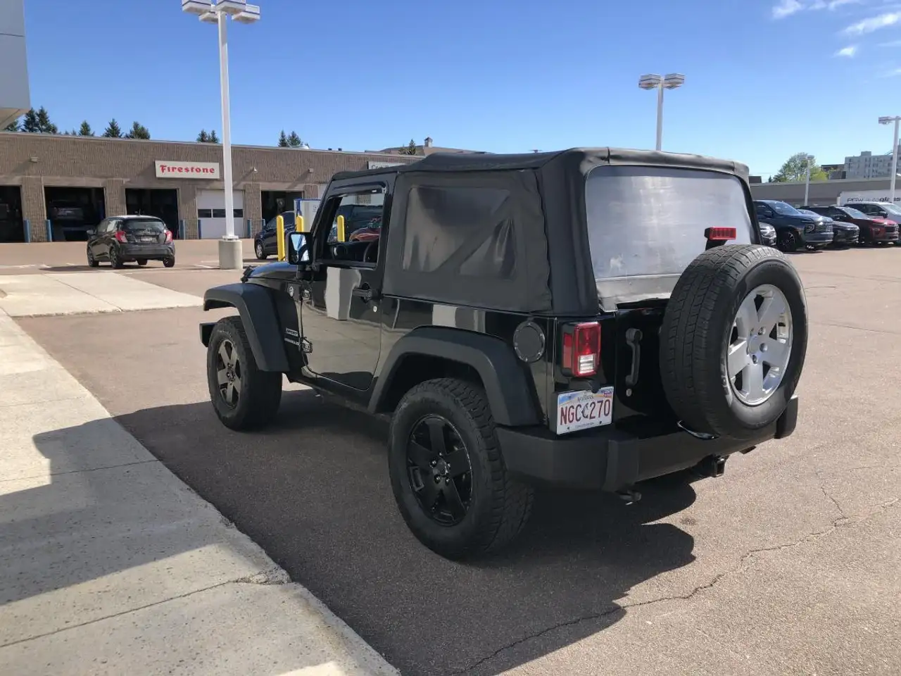 Jeep Wrangler снимка Jeep Wrangler