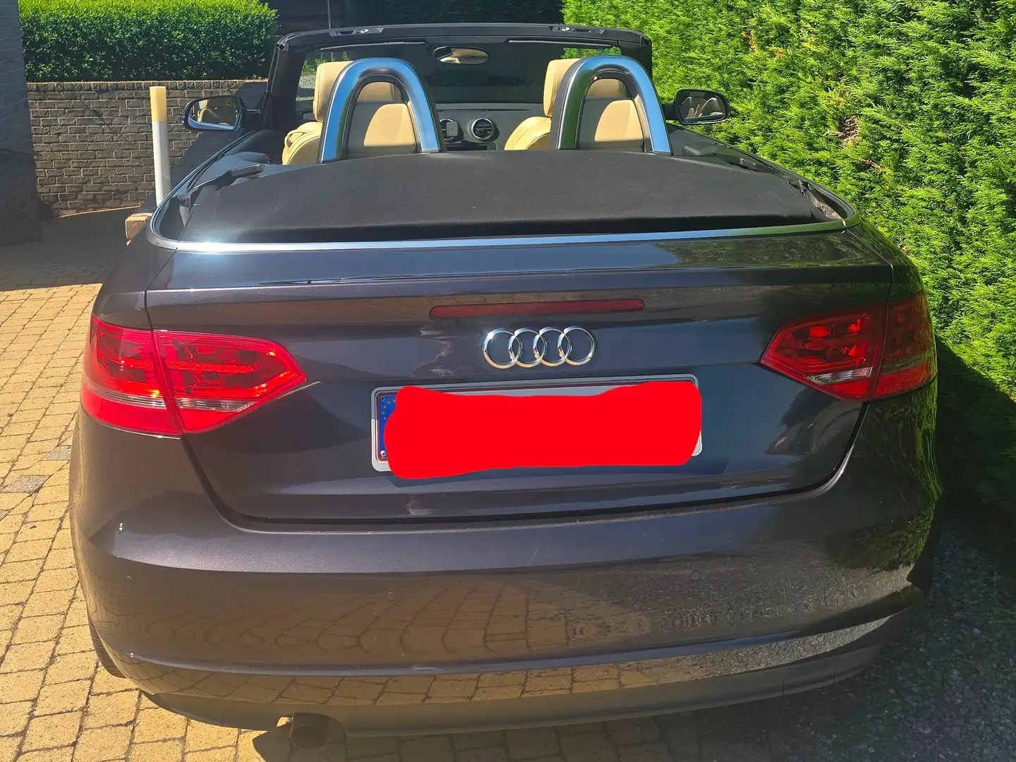 Audi A3 A3 Cabriolet 2.0 TDI DPF Ambition Mauve - 2