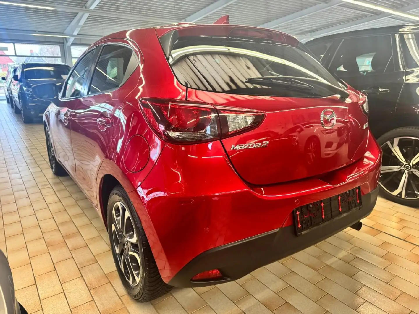 Mazda 2 Kizoku Rot - 2