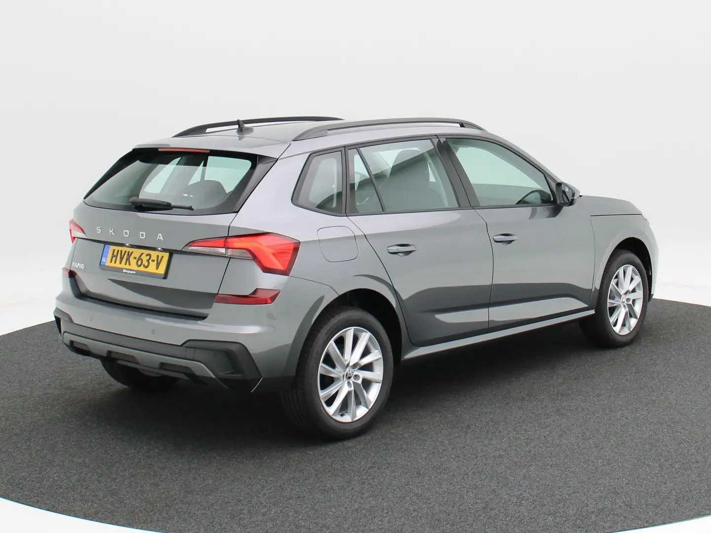 Skoda Kamiq Selection 1.0 TSI 115 pk | Cruise control | Airco Grijs - 2