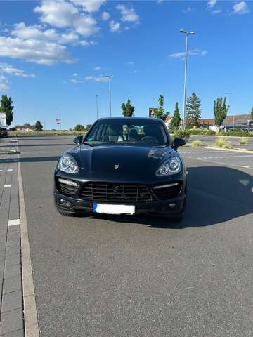 Imagine Porsche Cayenne Turbo