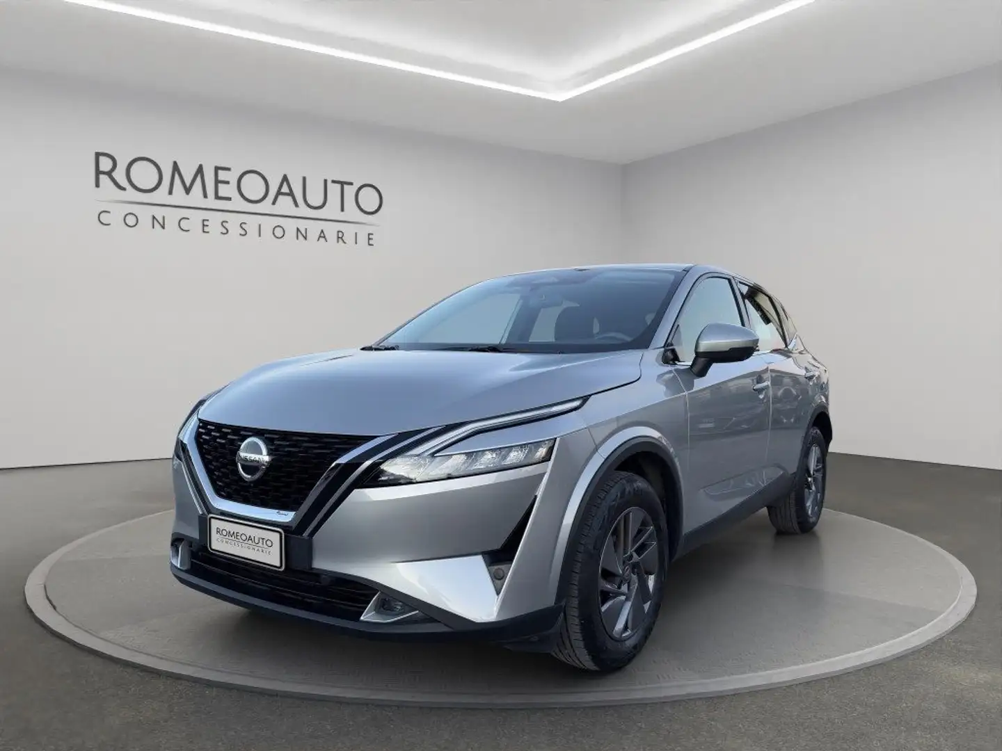 Nissan Qashqai 1.3 MHEV 158cv Xtronic 2wd Business Silber - 2