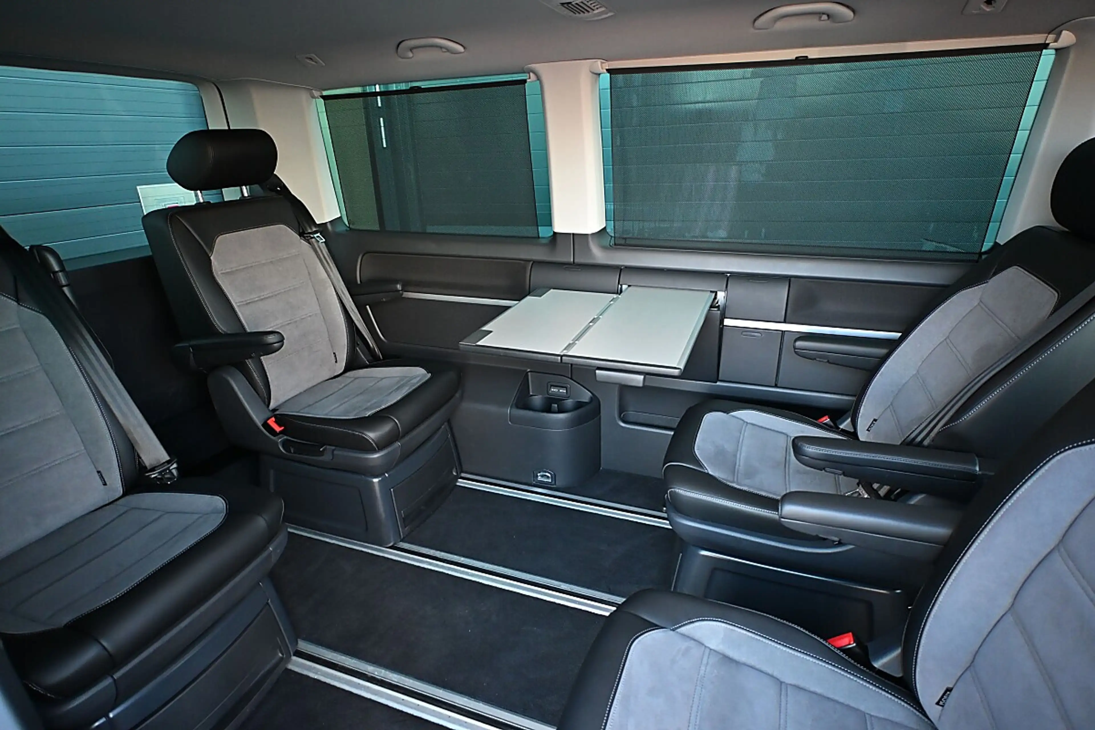 Volkswagen T6.1 Multivan Multivan Comfortline 2,0 TDI 4Motion DSG ACC, A... — photo 7
