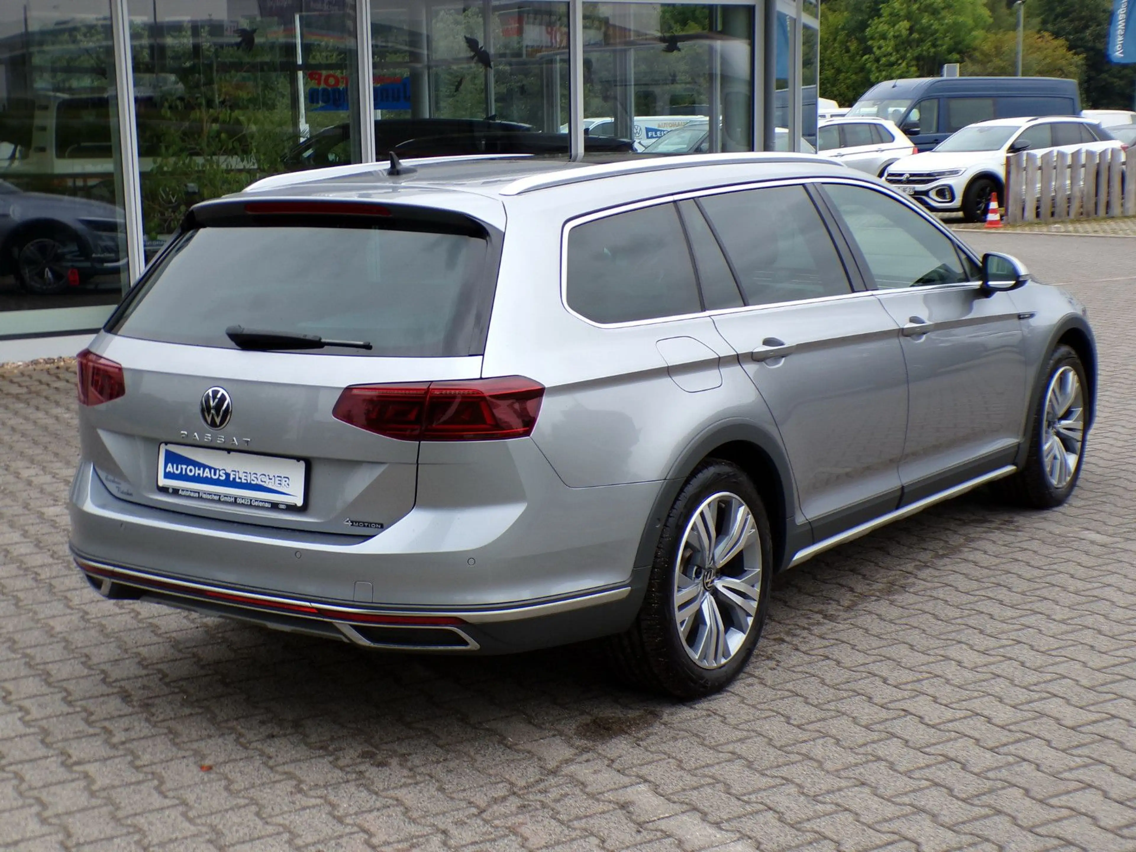 Volkswagen Passat Variant Alltrack 4Motion — photo 3