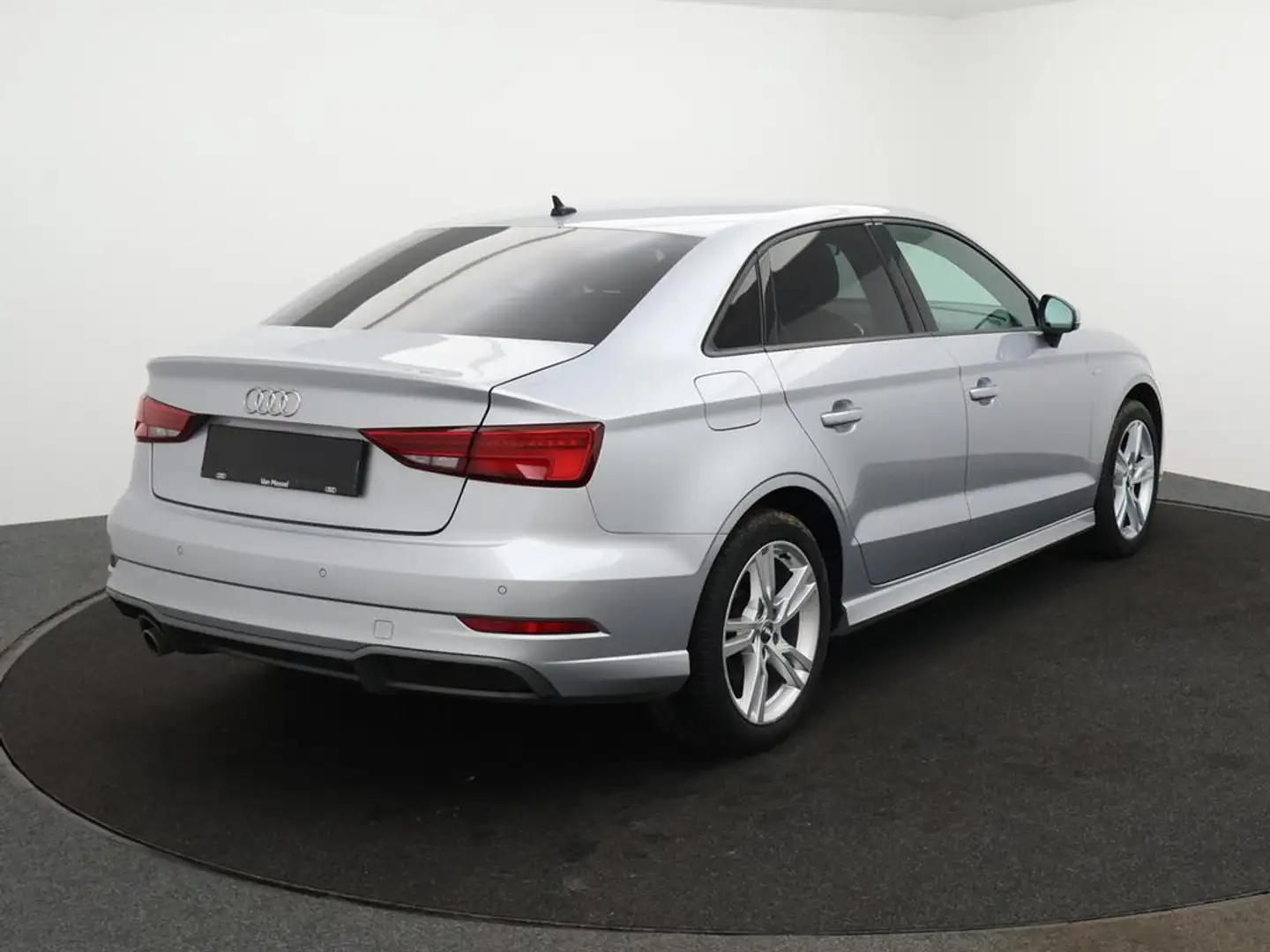 Audi A3 Sedan Audi A3 Sedan 30TDI 116PK S-Line *LEDER*CARP Argent - 2