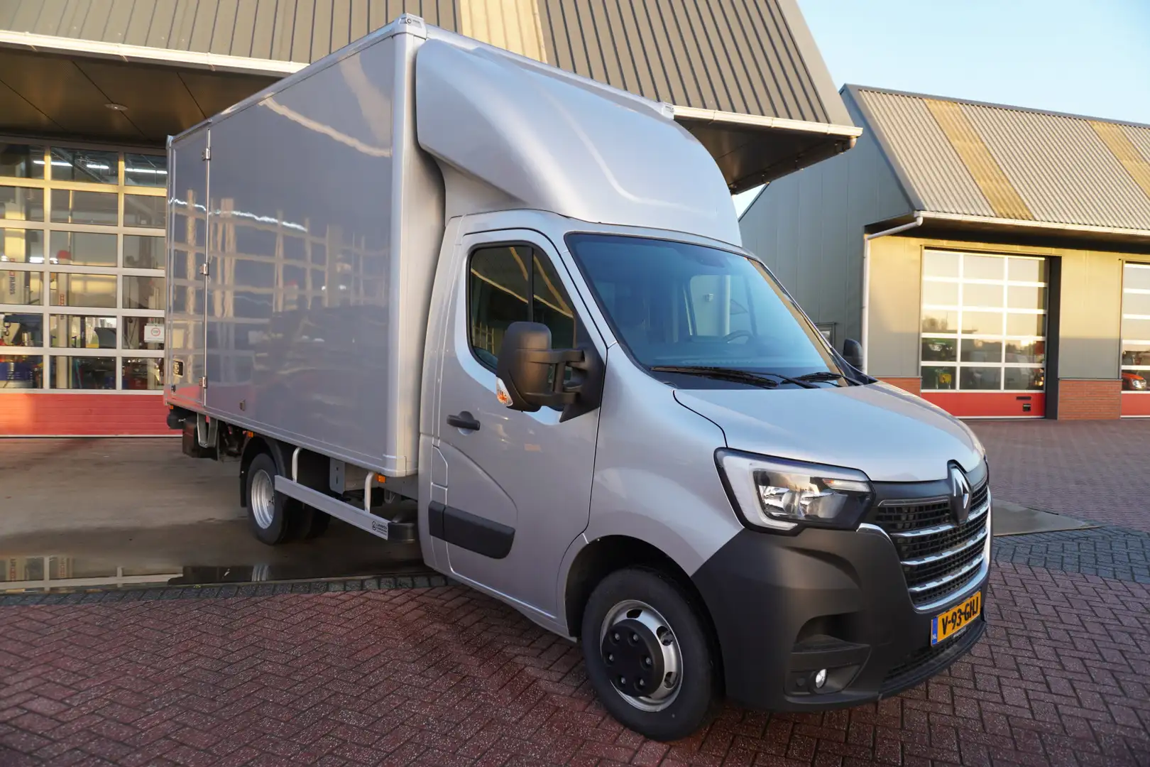 Renault Master T35 2.3 dCi 165PK Dubbel lucht Meubelbak + laadkle Grigio - 2