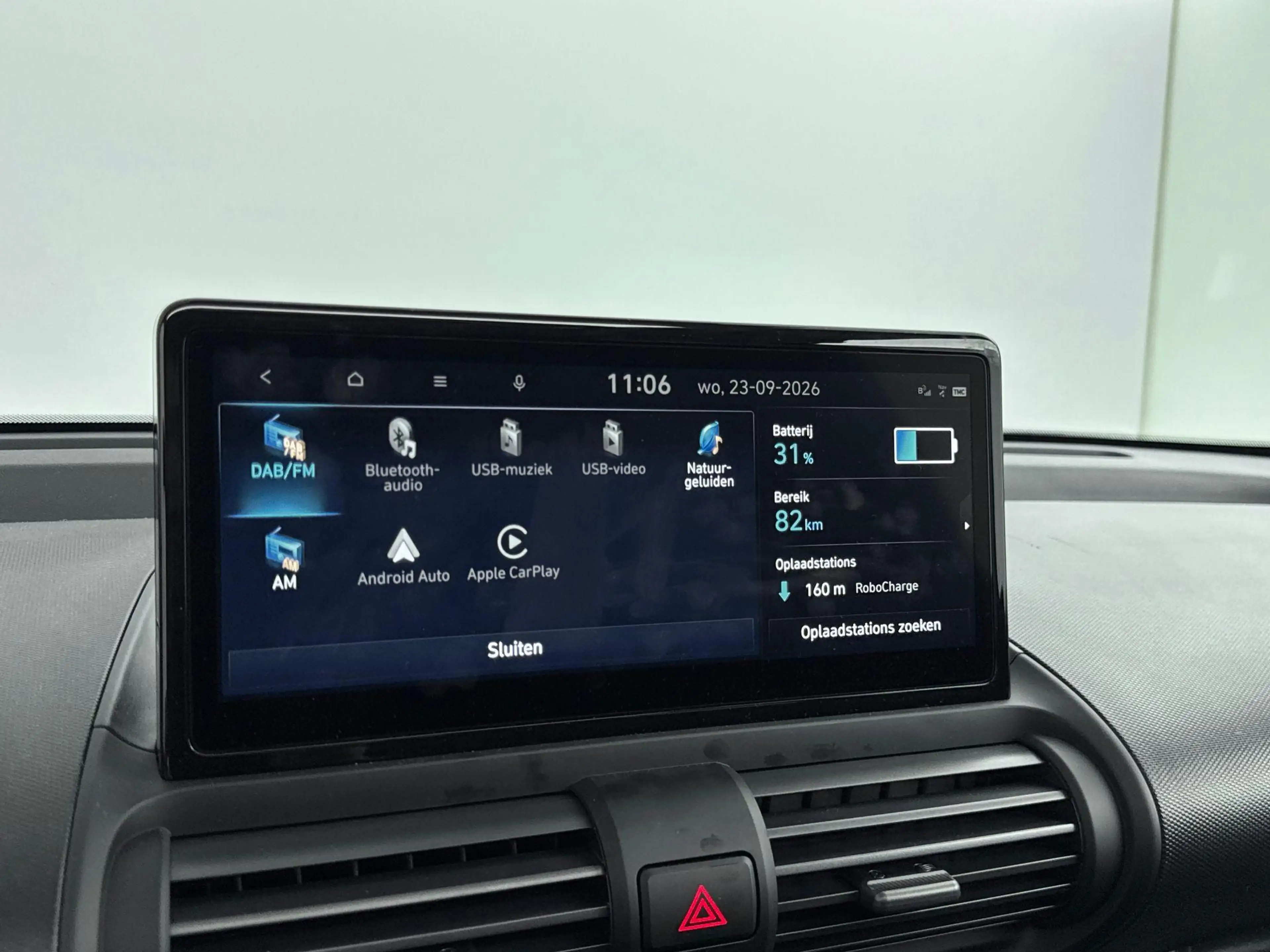 Hyundai Inster PULSE ADVANCED 42 kWh | SCHUIFDAK | STOEL & STUURV — photo 13