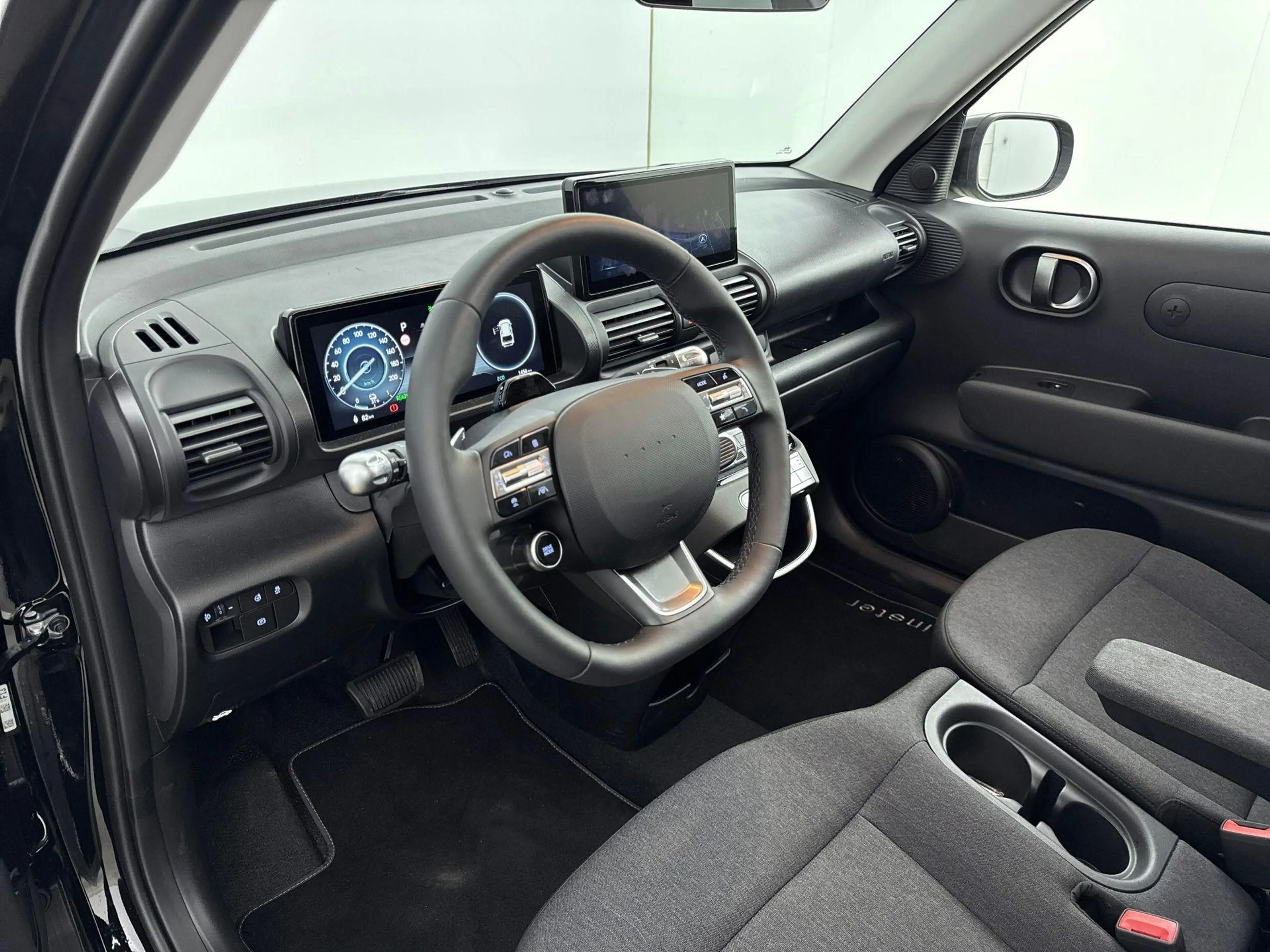 Hyundai Inster PULSE ADVANCED 42 kWh | SCHUIFDAK | STOEL & STUURV — photo 9