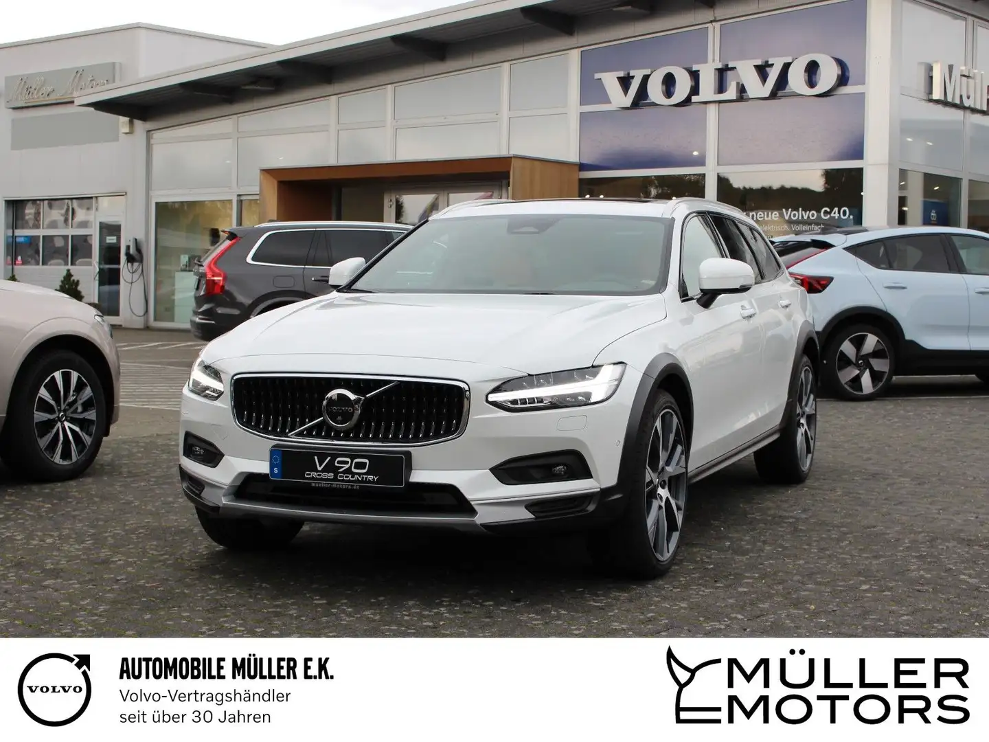 Volvo V90 Cross Country B4 AWD Ultimate +VOLL+BW+LUFT+ Weiß - 1