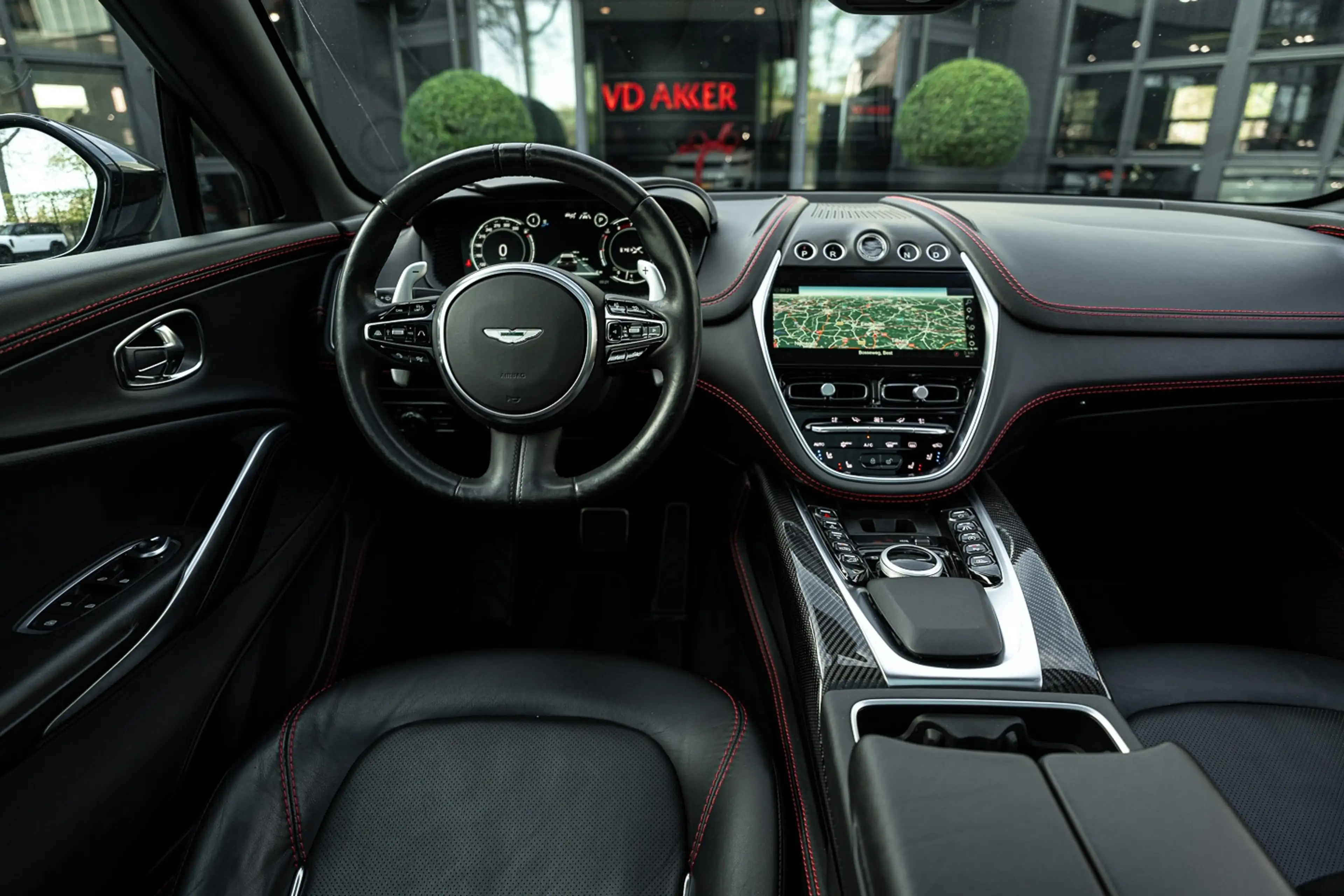 Aston Martin DBX V8 1/500 | Pano.dak | 360° Camera | 4x Stoelventil — photo 3