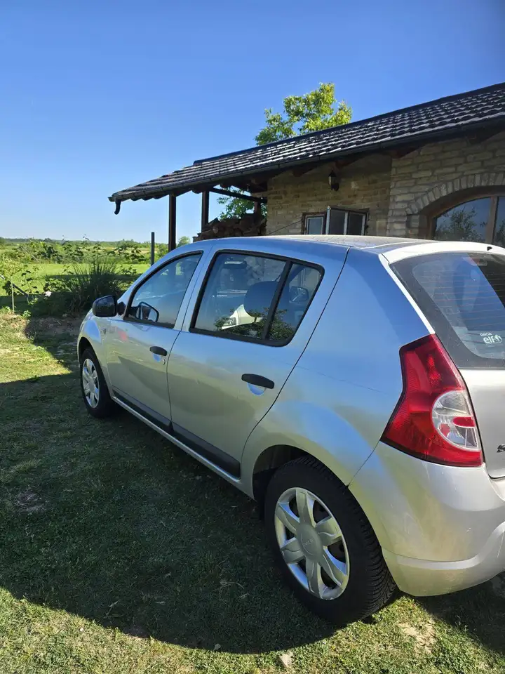 Dacia Sandero Sandero — photo 4