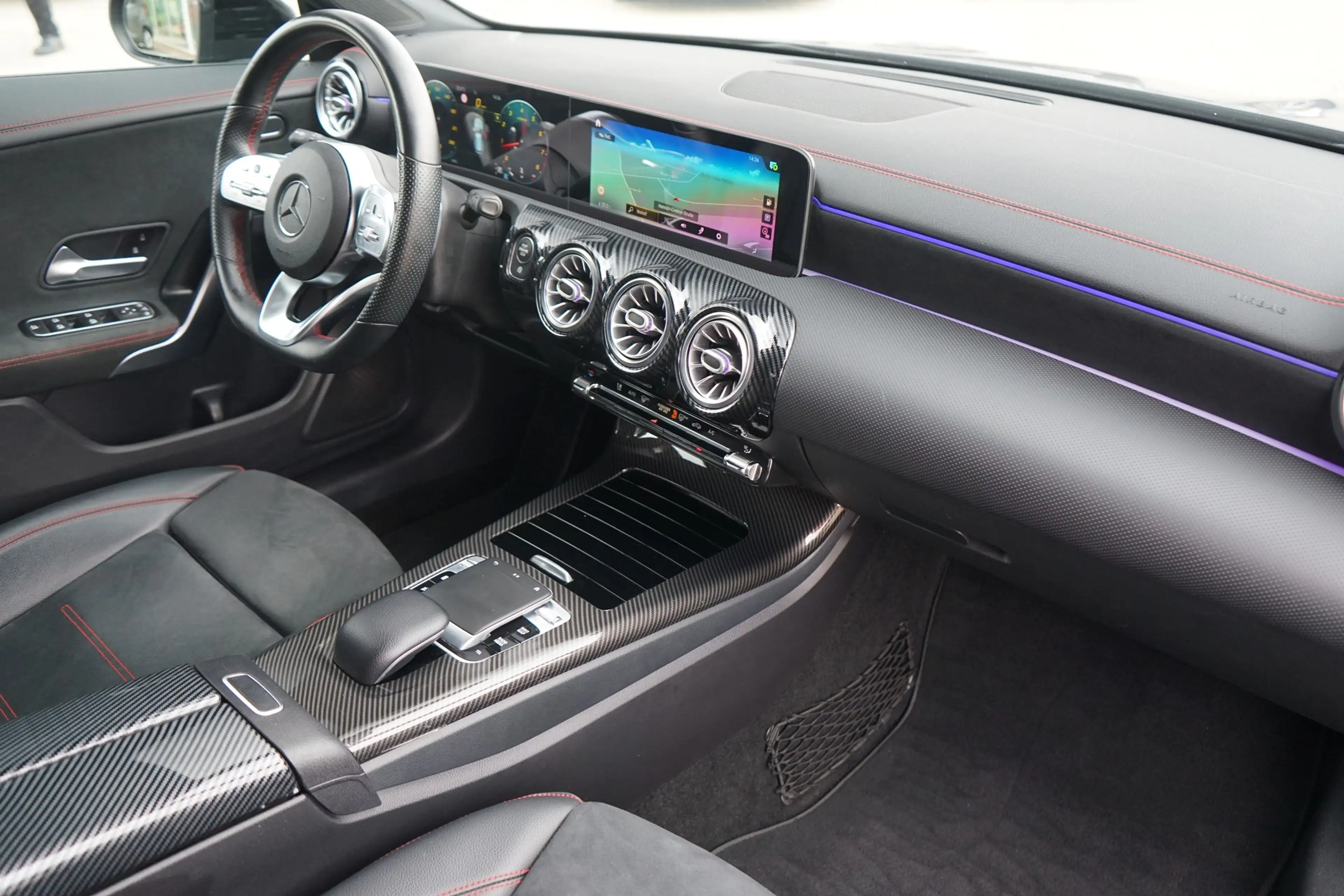 Mercedes-Benz CLA 220 SB AMG Line LED Navi Kamera Spurhalte — photo 5