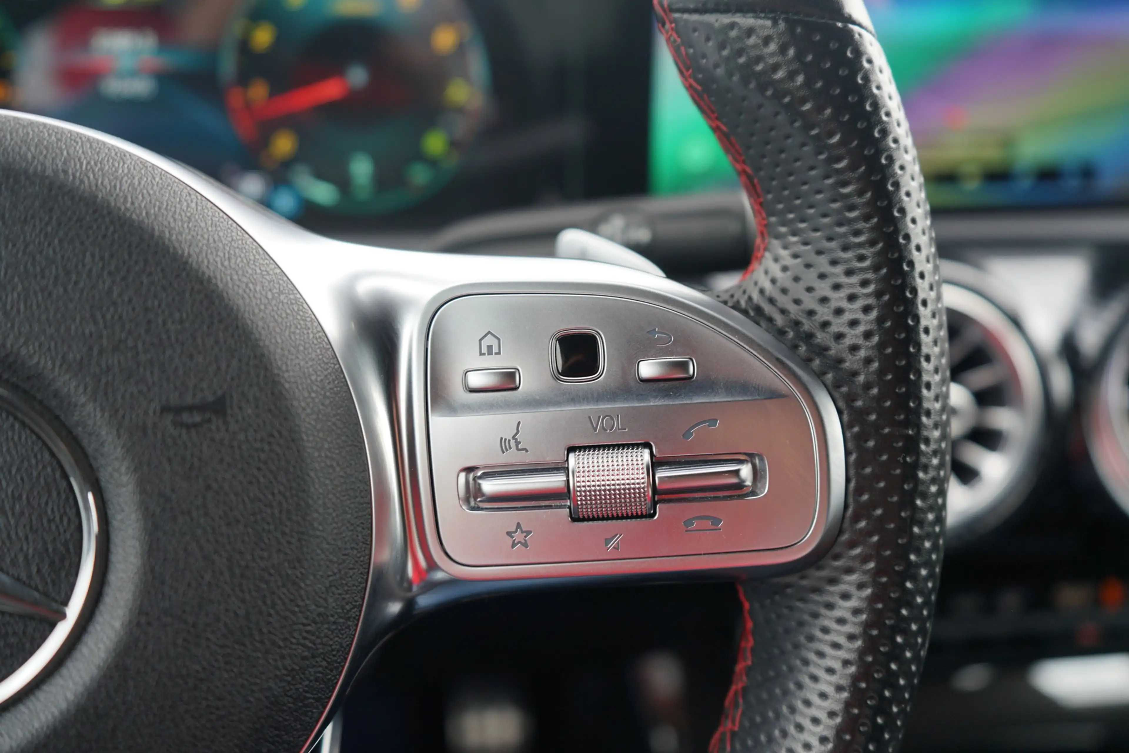 Mercedes-Benz CLA 220 SB AMG Line LED Navi Kamera Spurhalte — photo 20