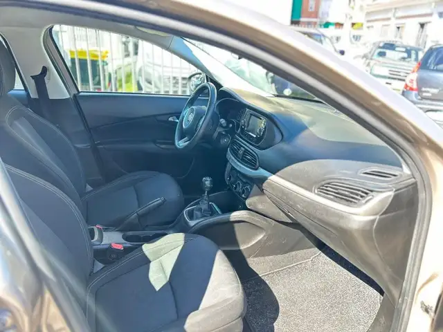 Fiat Tipo view 10