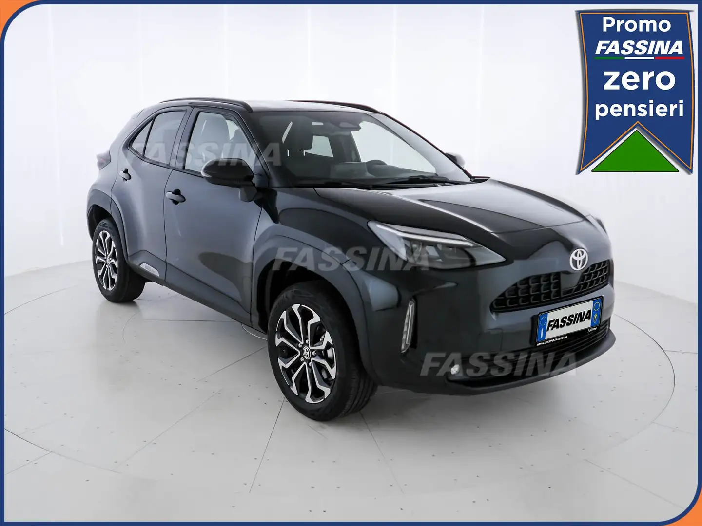 Toyota Yaris Cross 1.5 Hybrid 130 CV 5p.E-CVT Trend Nero - 1