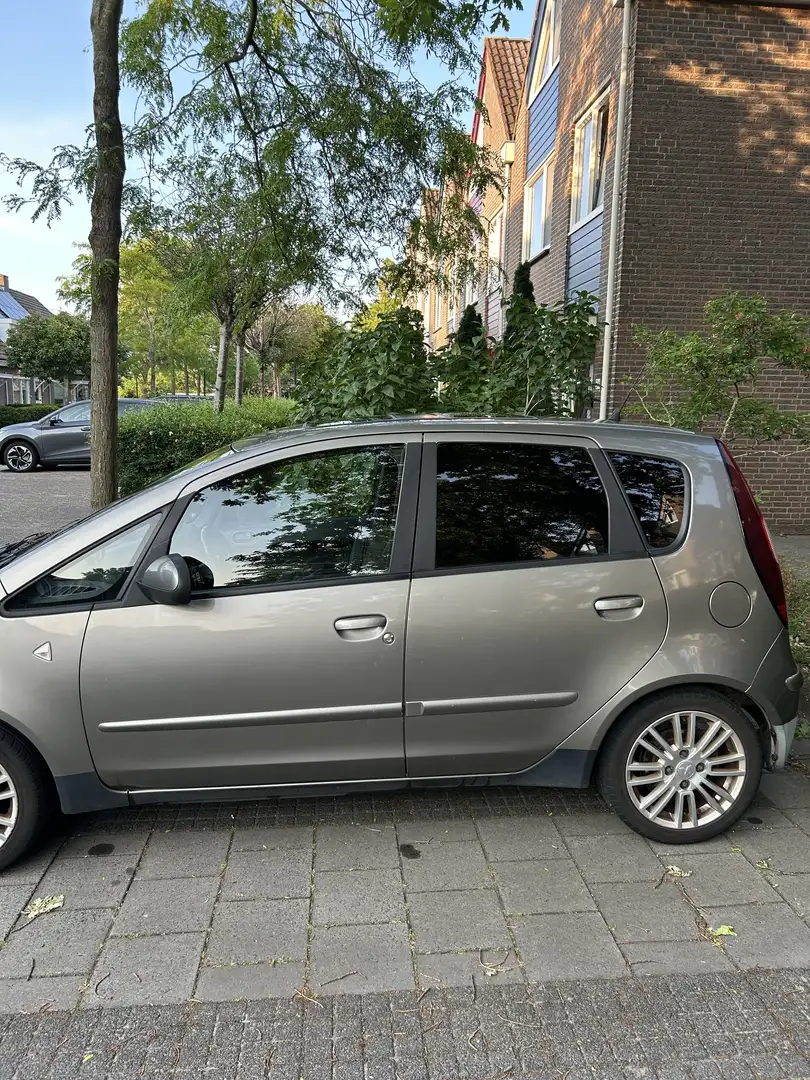 Mitsubishi Colt 1.5 Sky Grijs - 2
