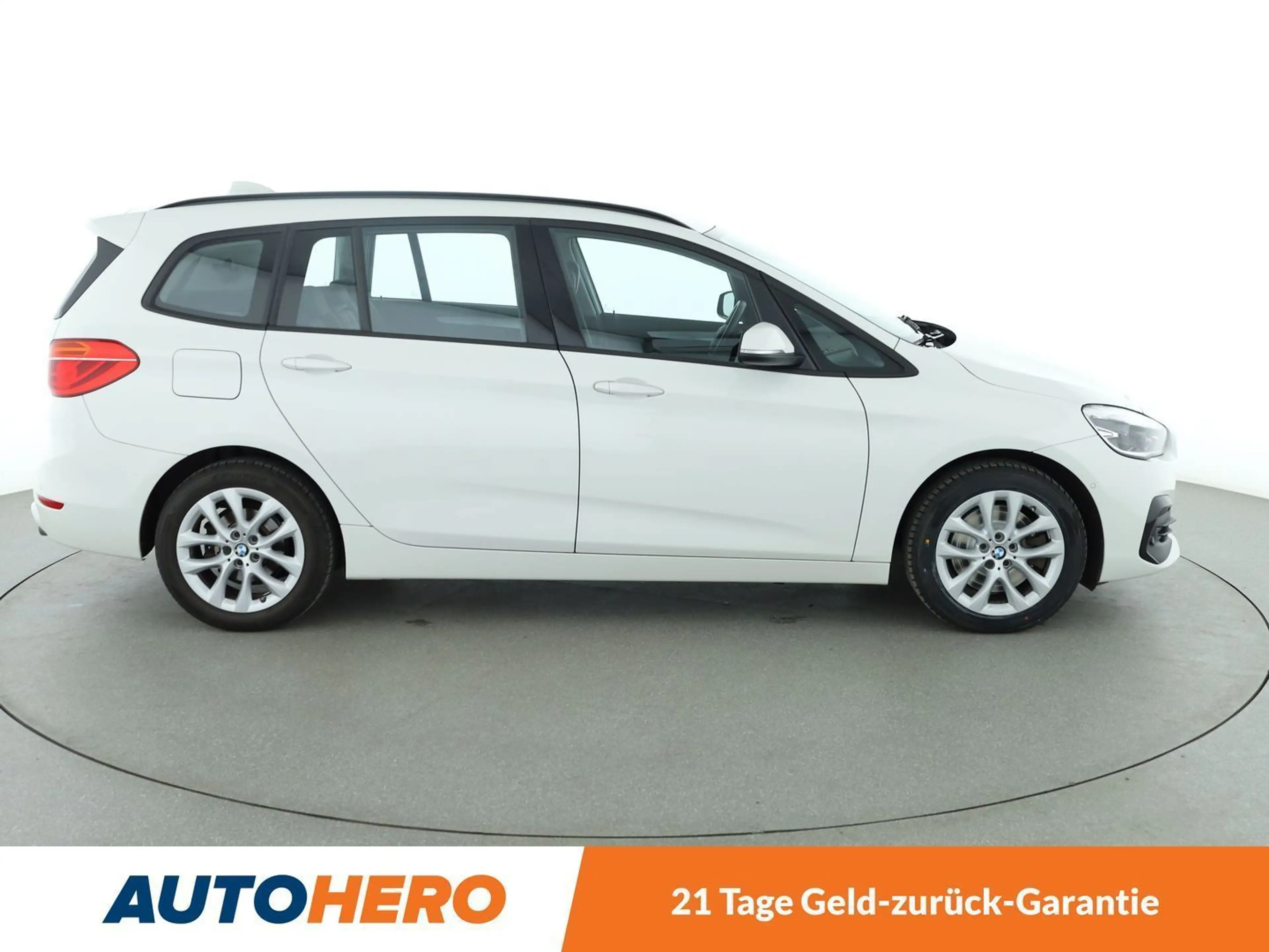 BMW 220 220i Gran Tourer Advantage Aut.*NAVI*HEAD-UP*LED* — photo 7