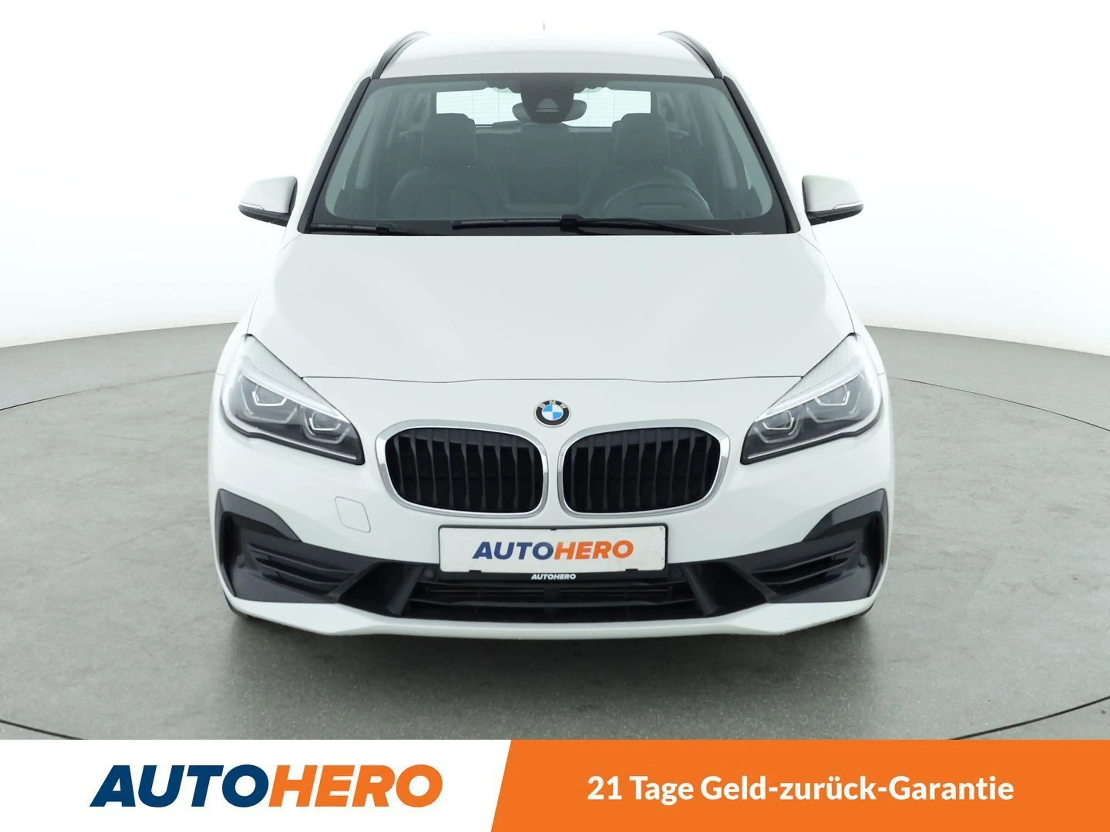 BMW 220 220i Gran Tourer Advantage Aut.*NAVI*HEAD-UP*LED* — photo 9