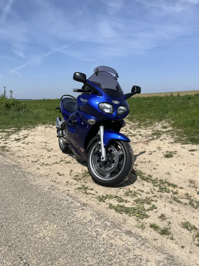 Triumph Sprint ST - 2
