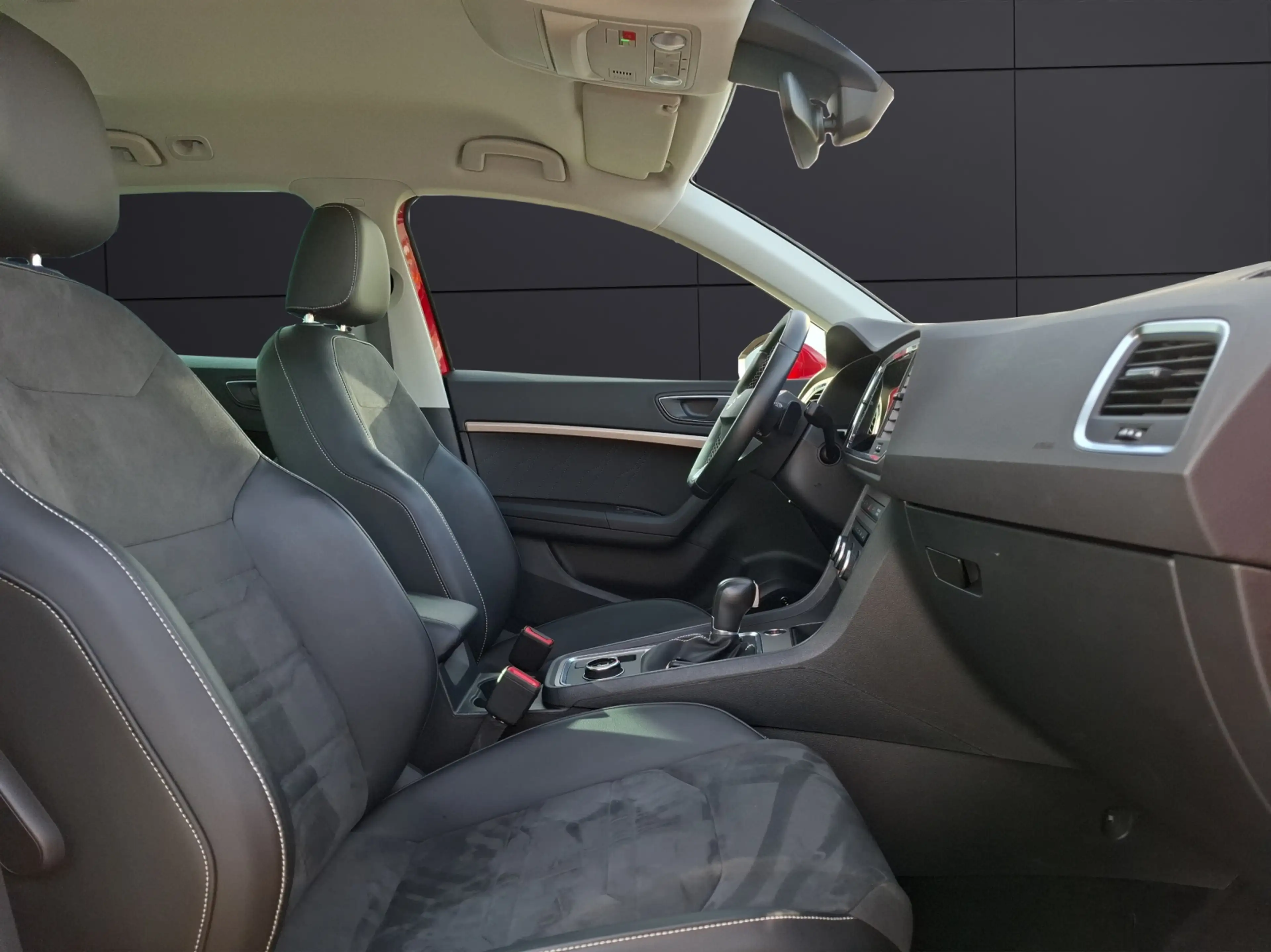 SEAT Ateca TDI Xperience DSG LED AHK Navi ACC RFK Beats SHZ — photo 12