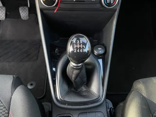 Ford Fiesta view 13