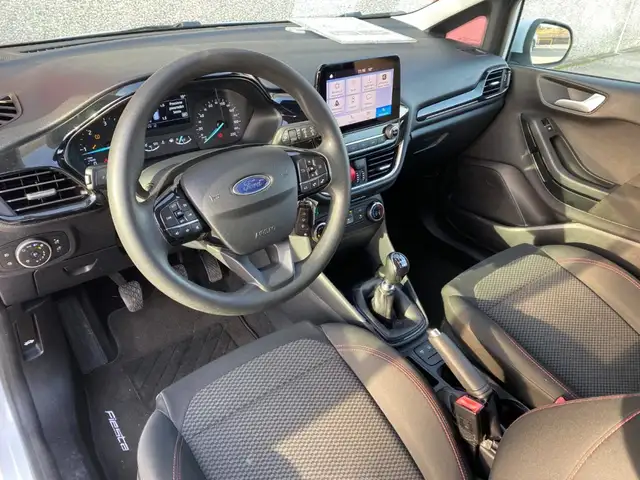 Ford Fiesta view 6