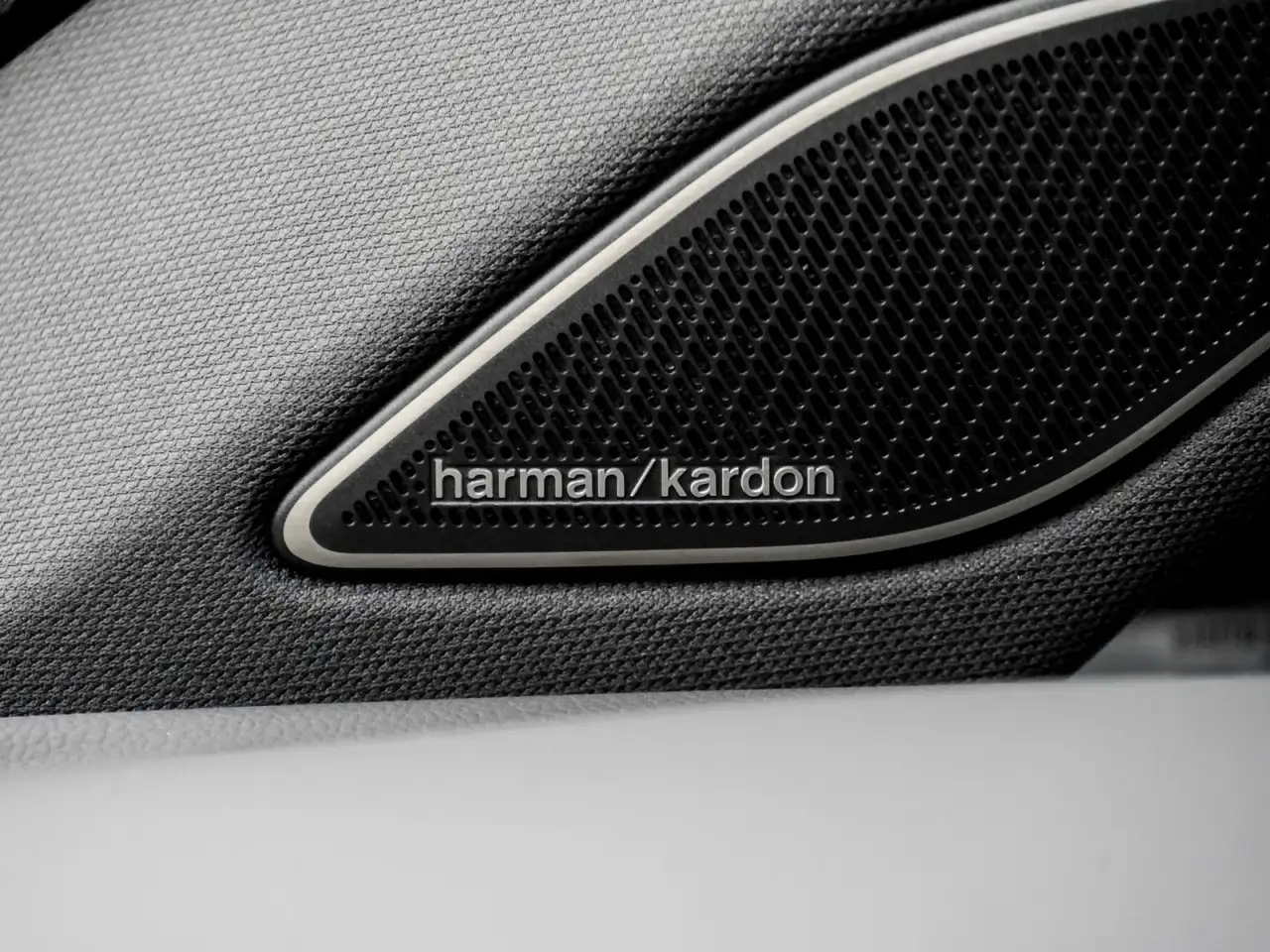 Volkswagen Tayron R-Line eHybrid IQ.Light Navi AHK TravelAss. Key... 11