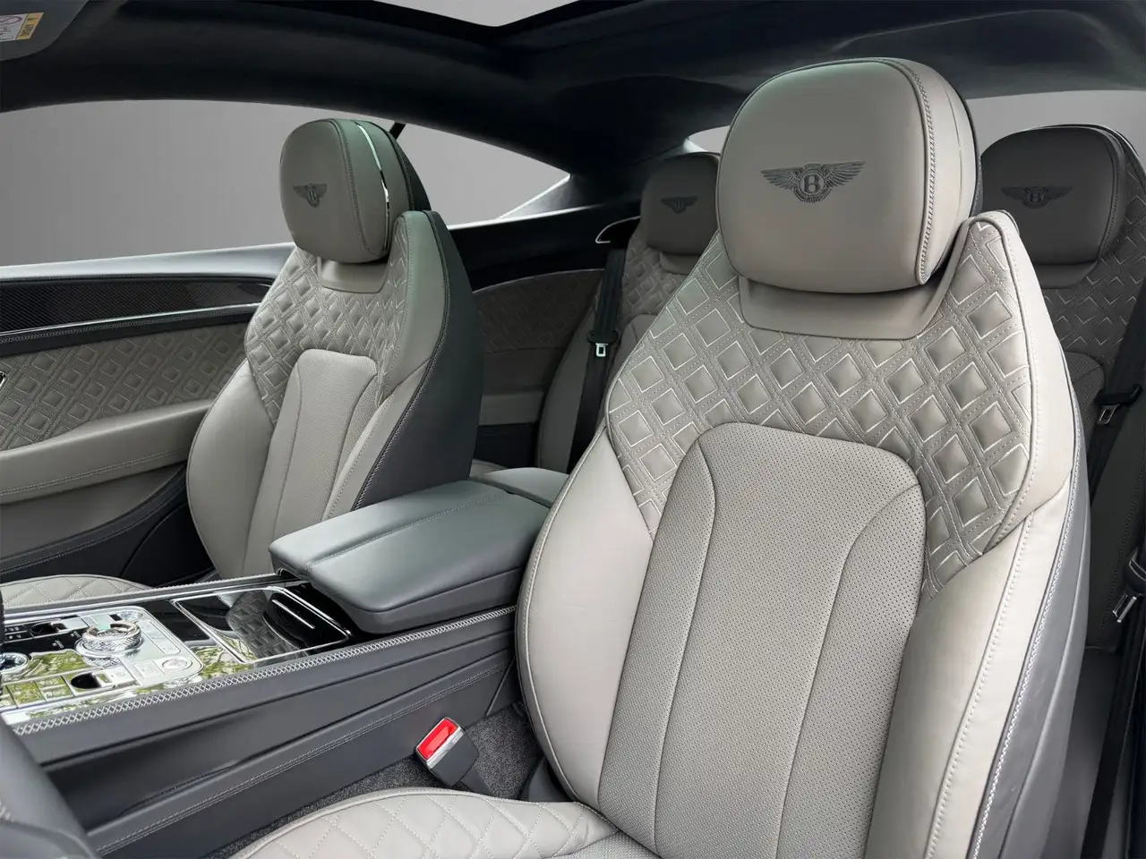 Bentley Continental GT 2024 — фото 12
