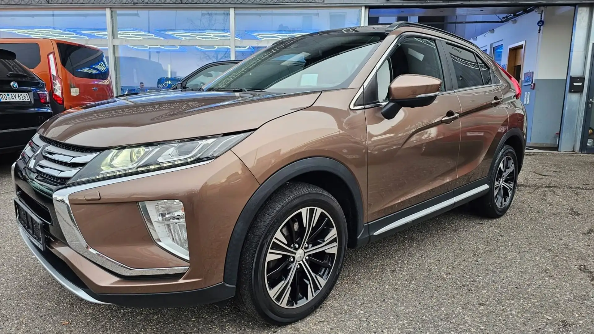 Mitsubishi Eclipse Cross Top 4WD*MEGA VOLL*TUV* Braun - 1