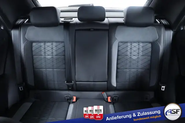 Volkswagen T-Roc view 29